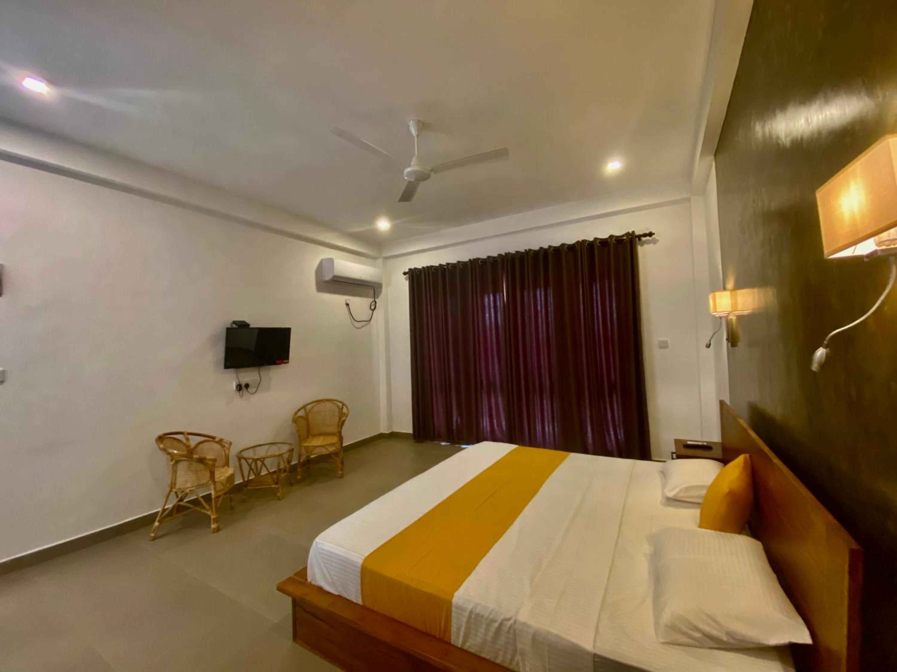 Deluxe Double Room photo 2