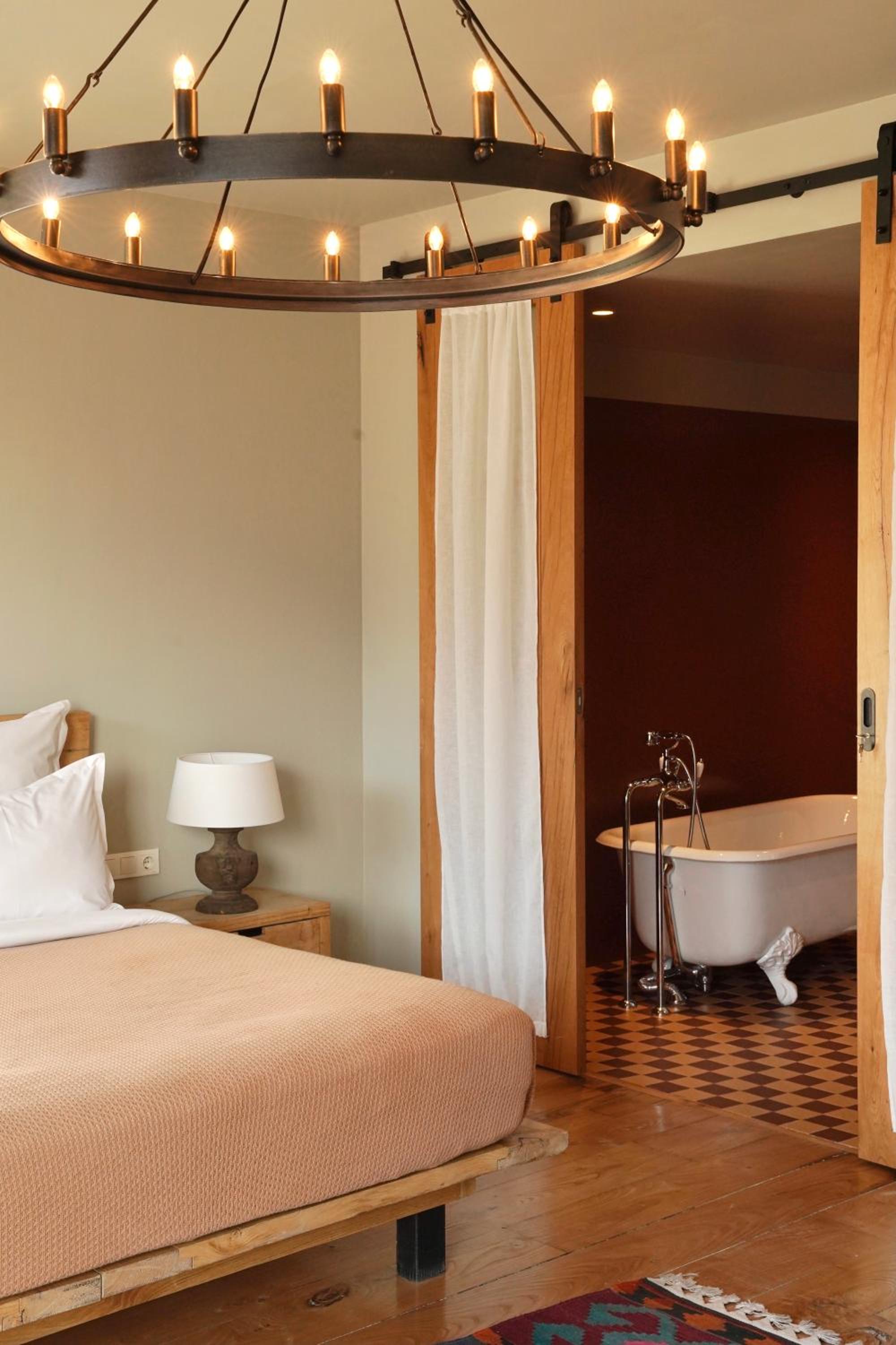 Suite with Terrace - Photo 3