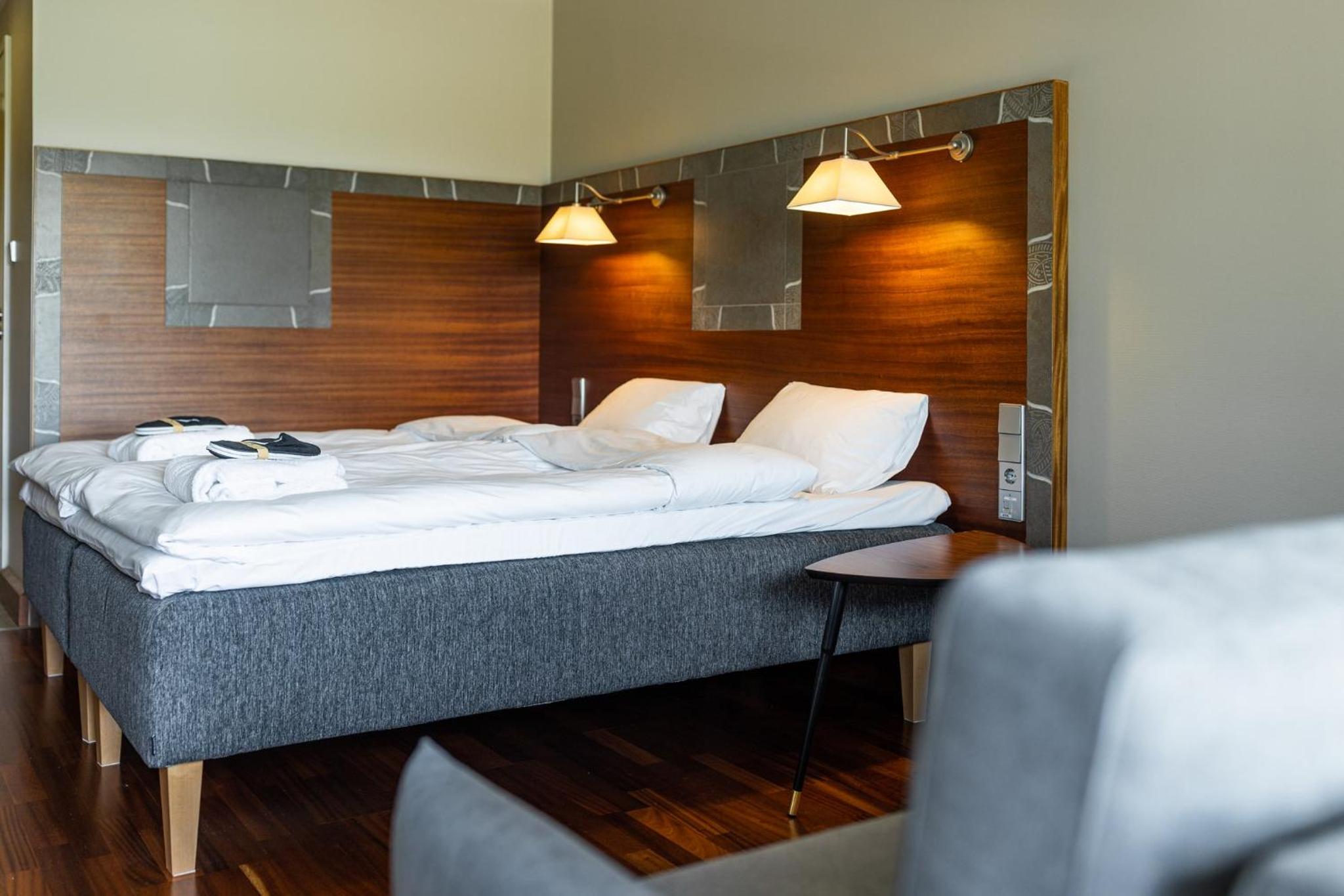 Superior King Room - Photo 3