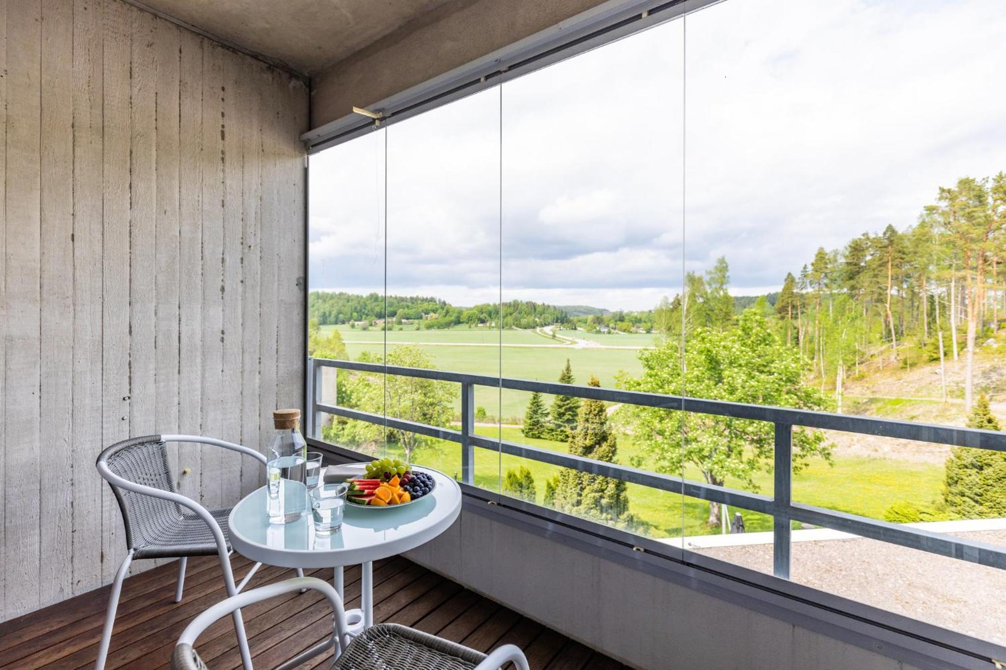 Twin Room with Balcony - Photo 2