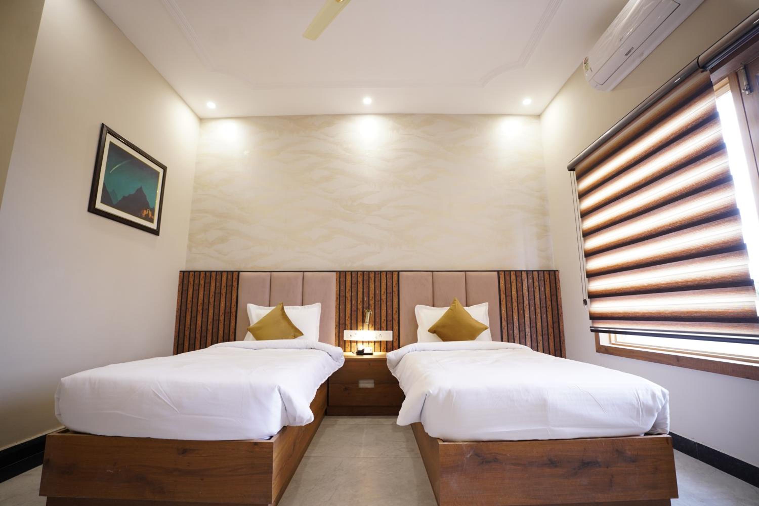 Superior Double or Twin Room with Garden View photo 3