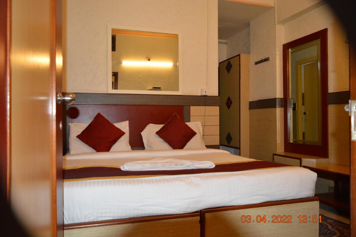 Classic Triple Room - Photo 2