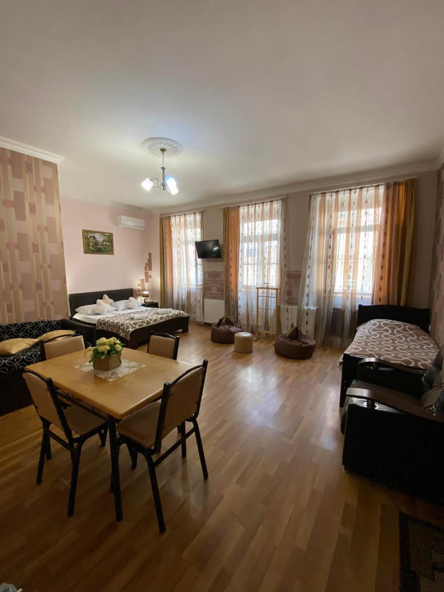 One-Bedroom Suite