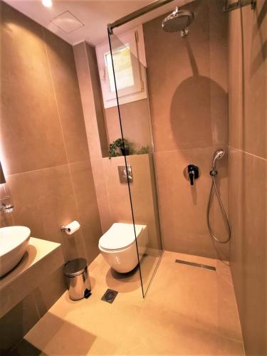 Garden Ground Floor Apartment - Natalia photo 3