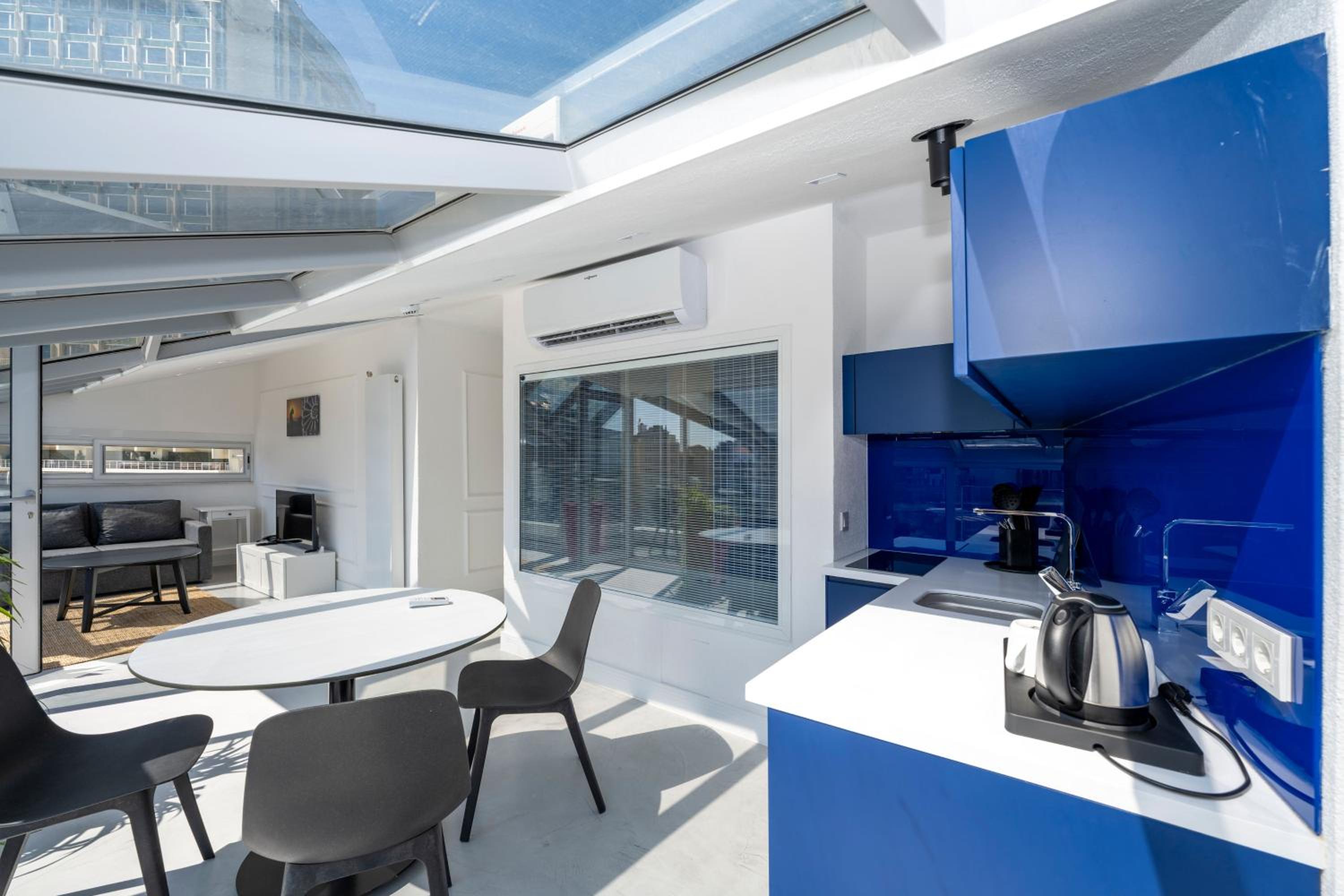 Penthouse Suite photo 3
