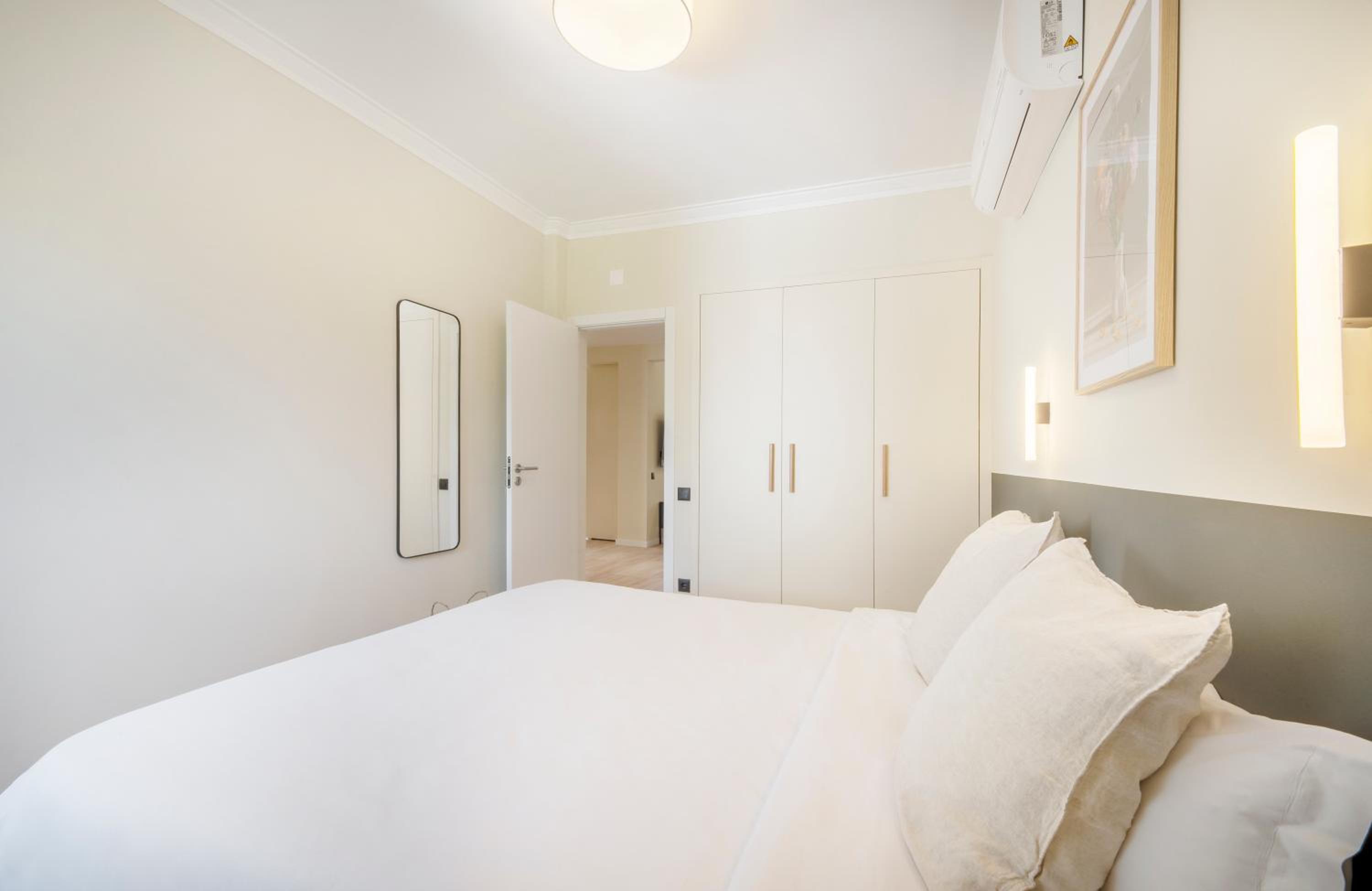 Three-Bedroom Apartment - Photo 18
