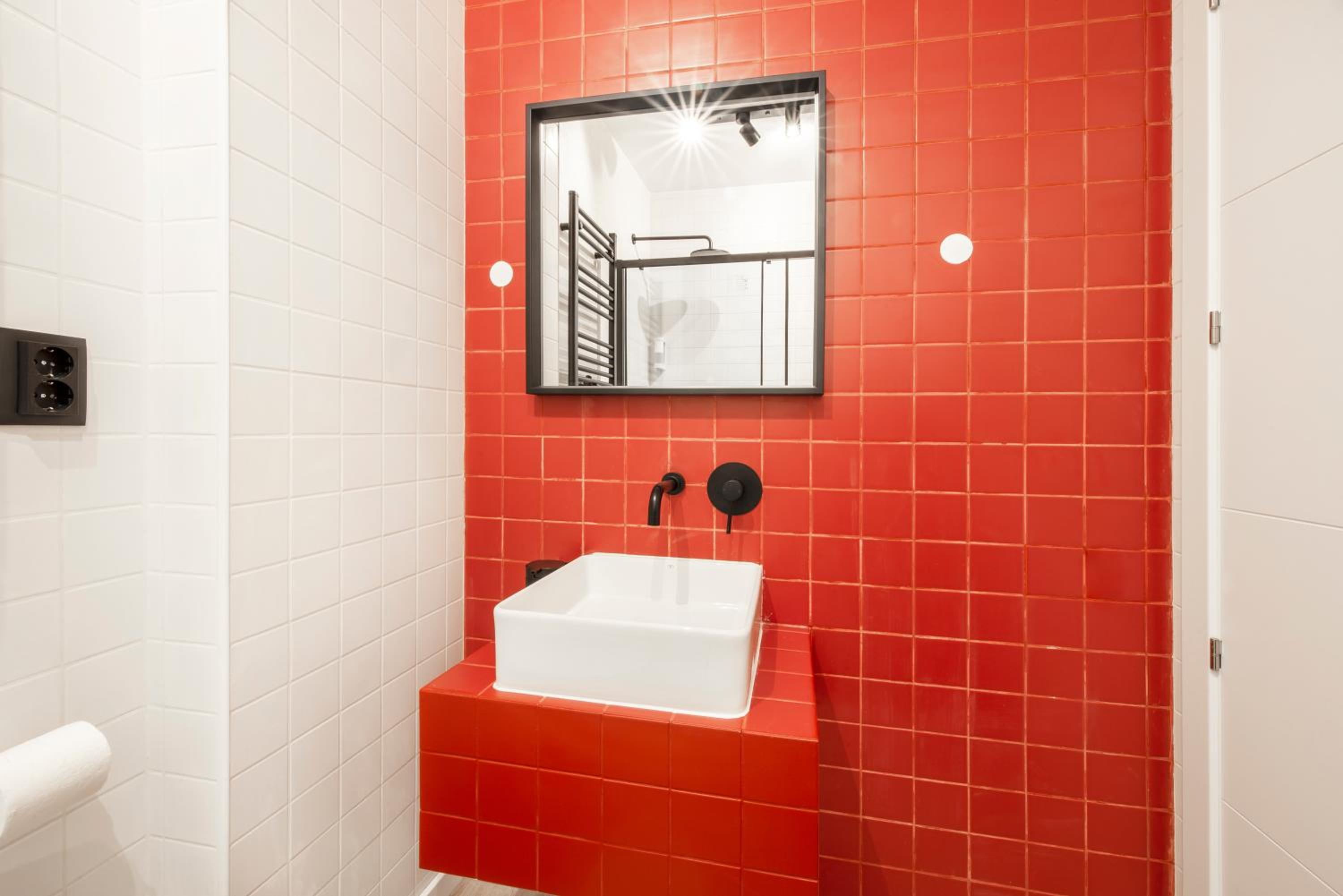 Three-Bedroom Apartment - Photo 12