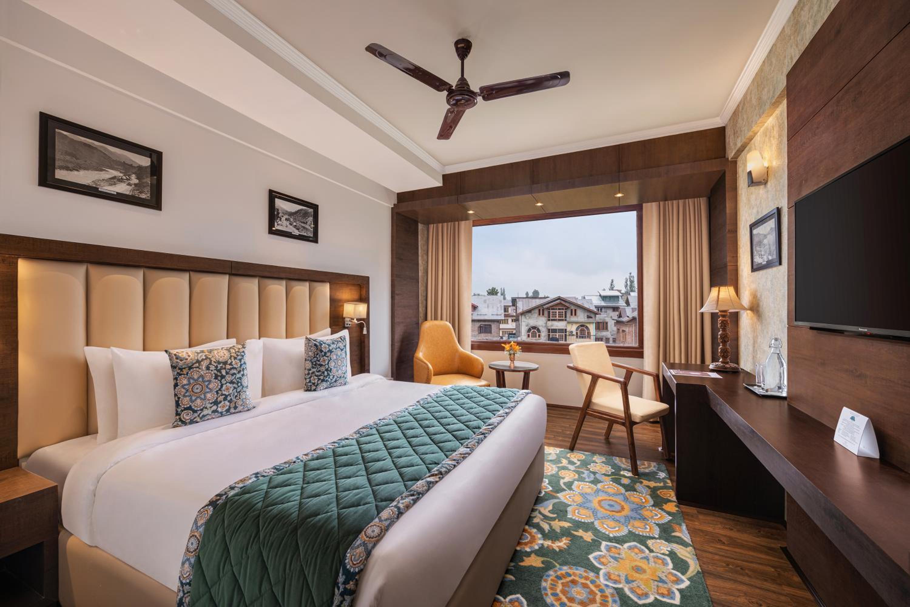Deluxe Room - Photo 1