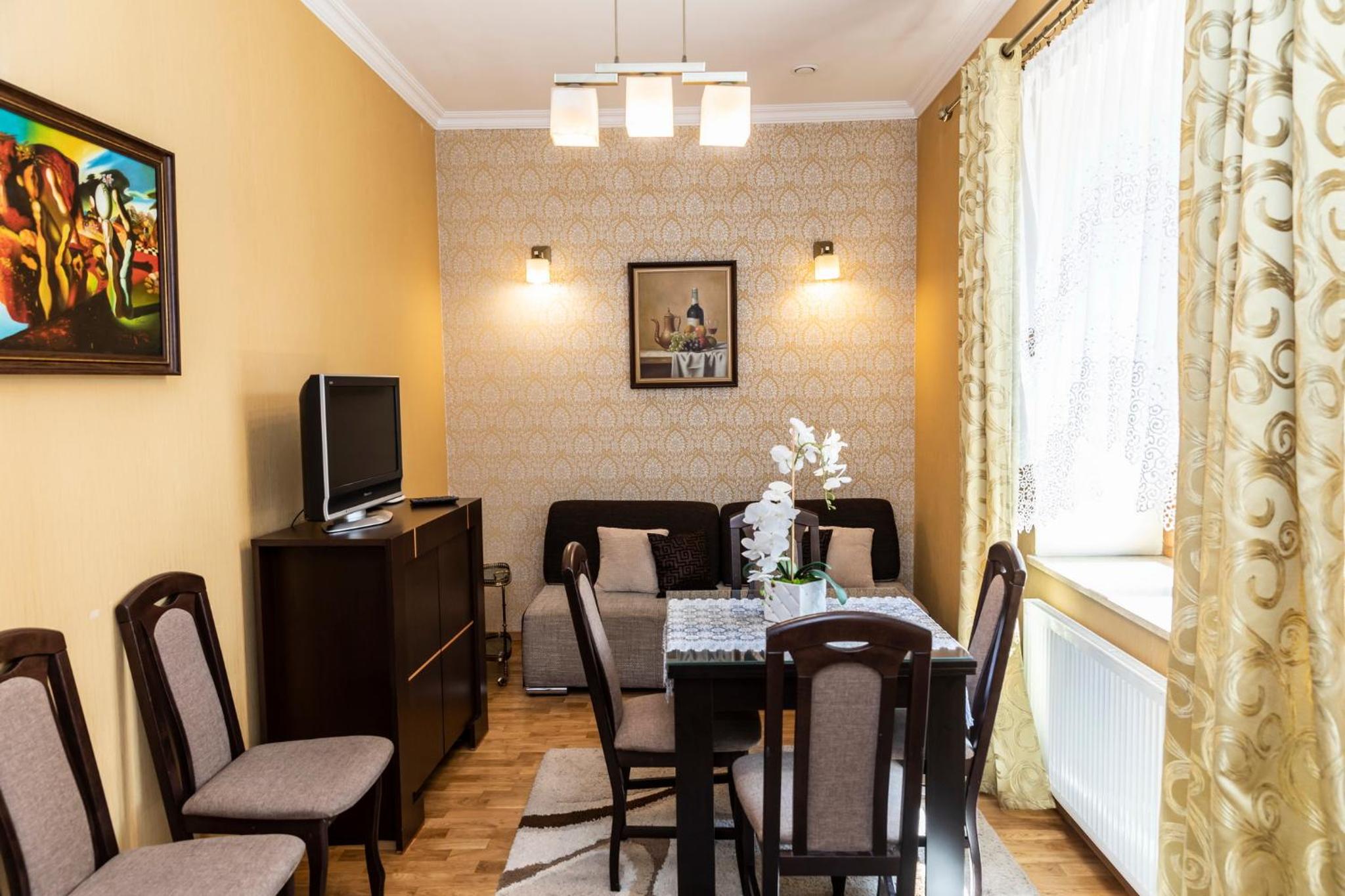 One-Bedroom Apartment - Photo 4