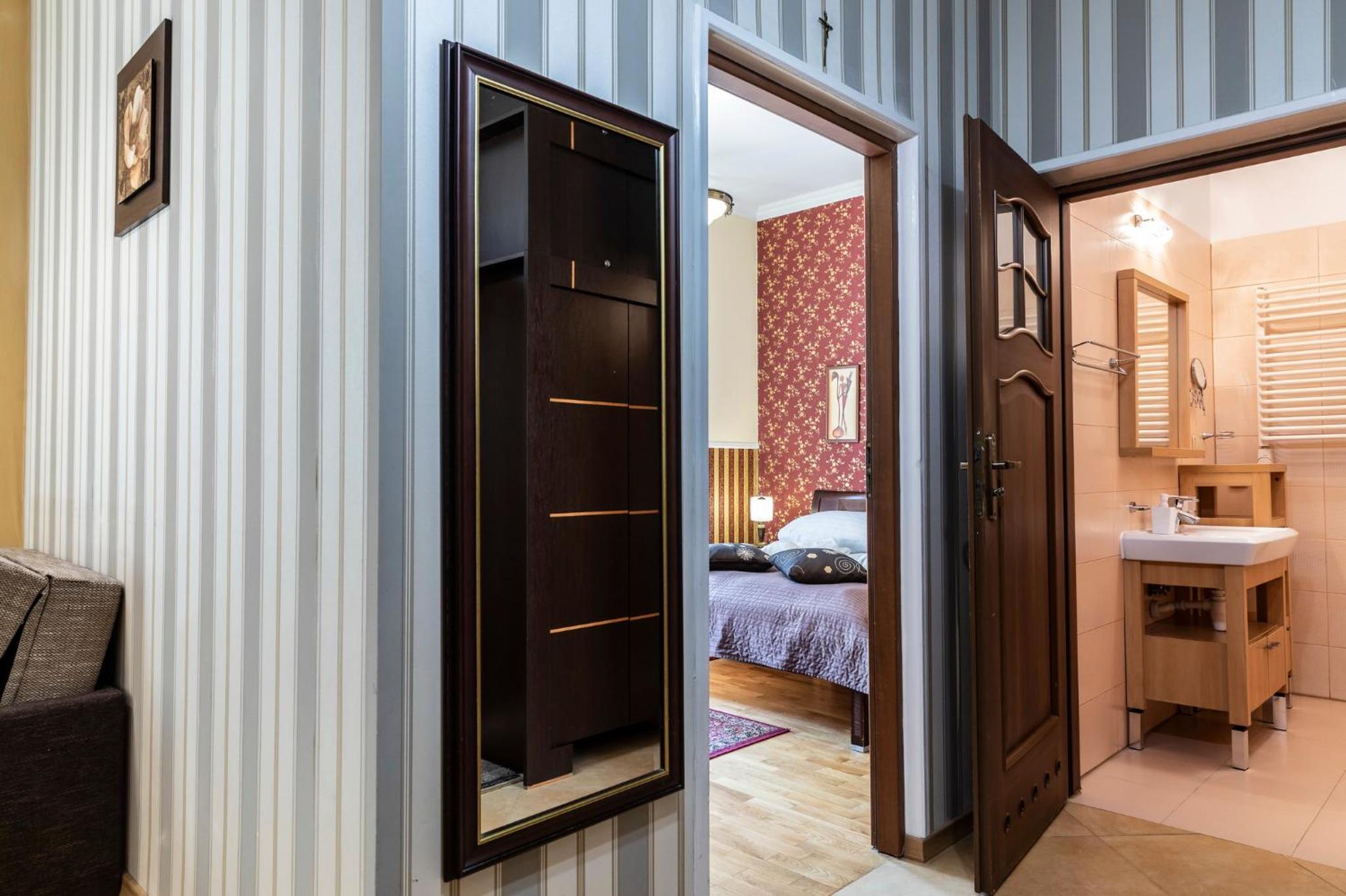 One-Bedroom Apartment - Photo 10