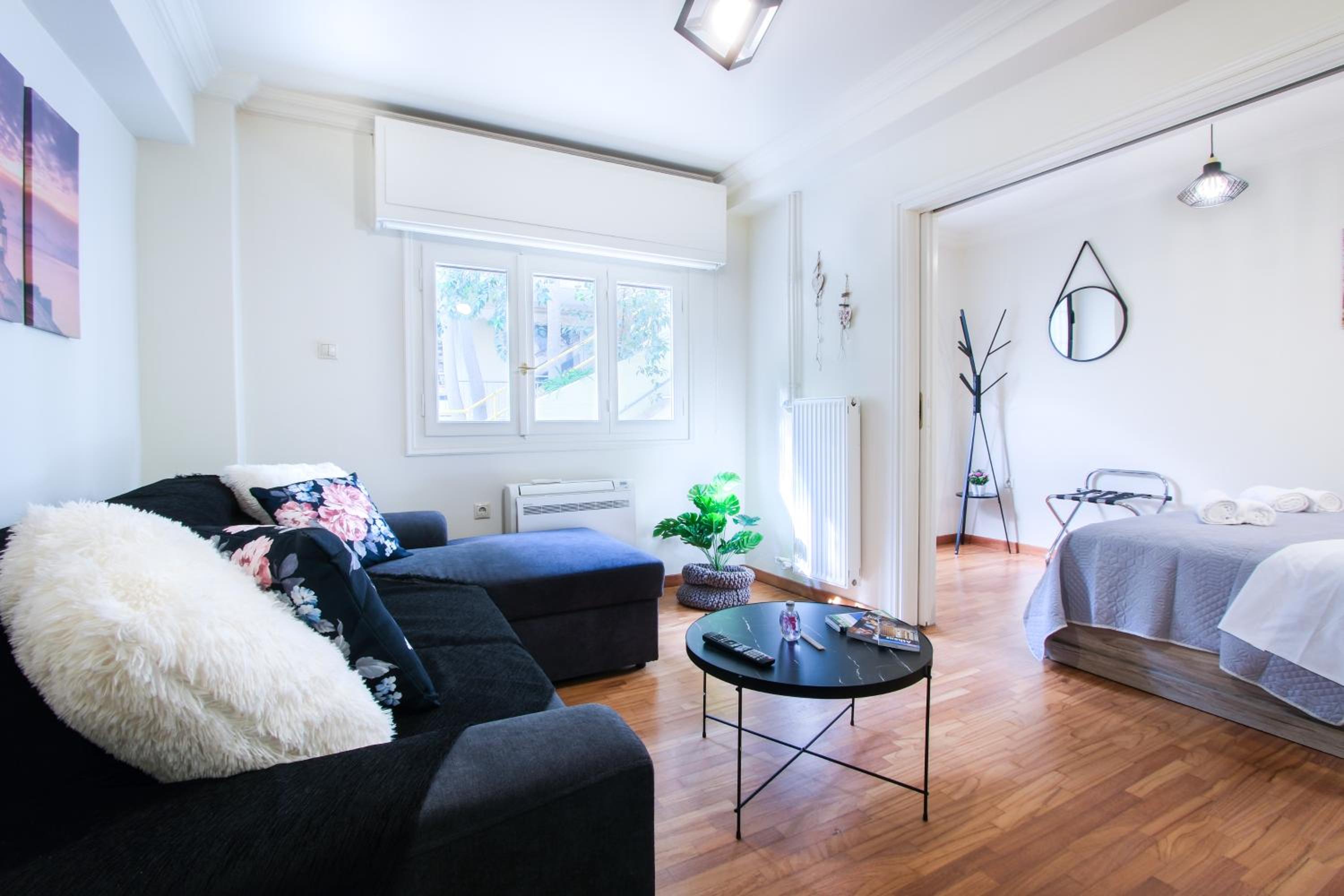 One-Bedroom Apartment