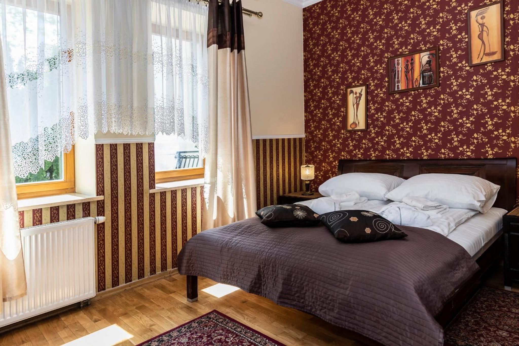 One-Bedroom Apartment - Photo 12