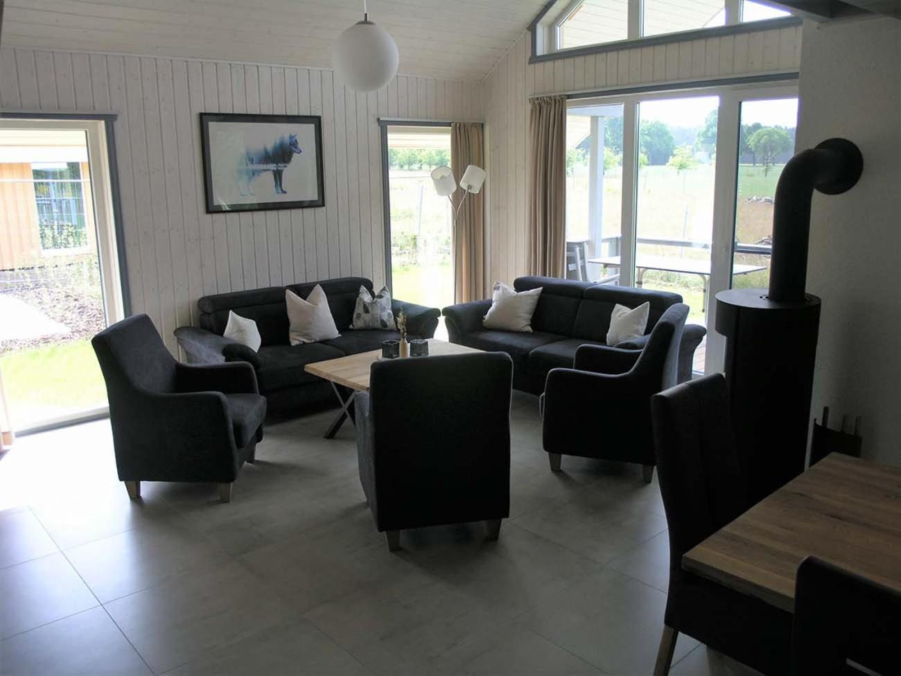 Schwan (mit offener Galerie)