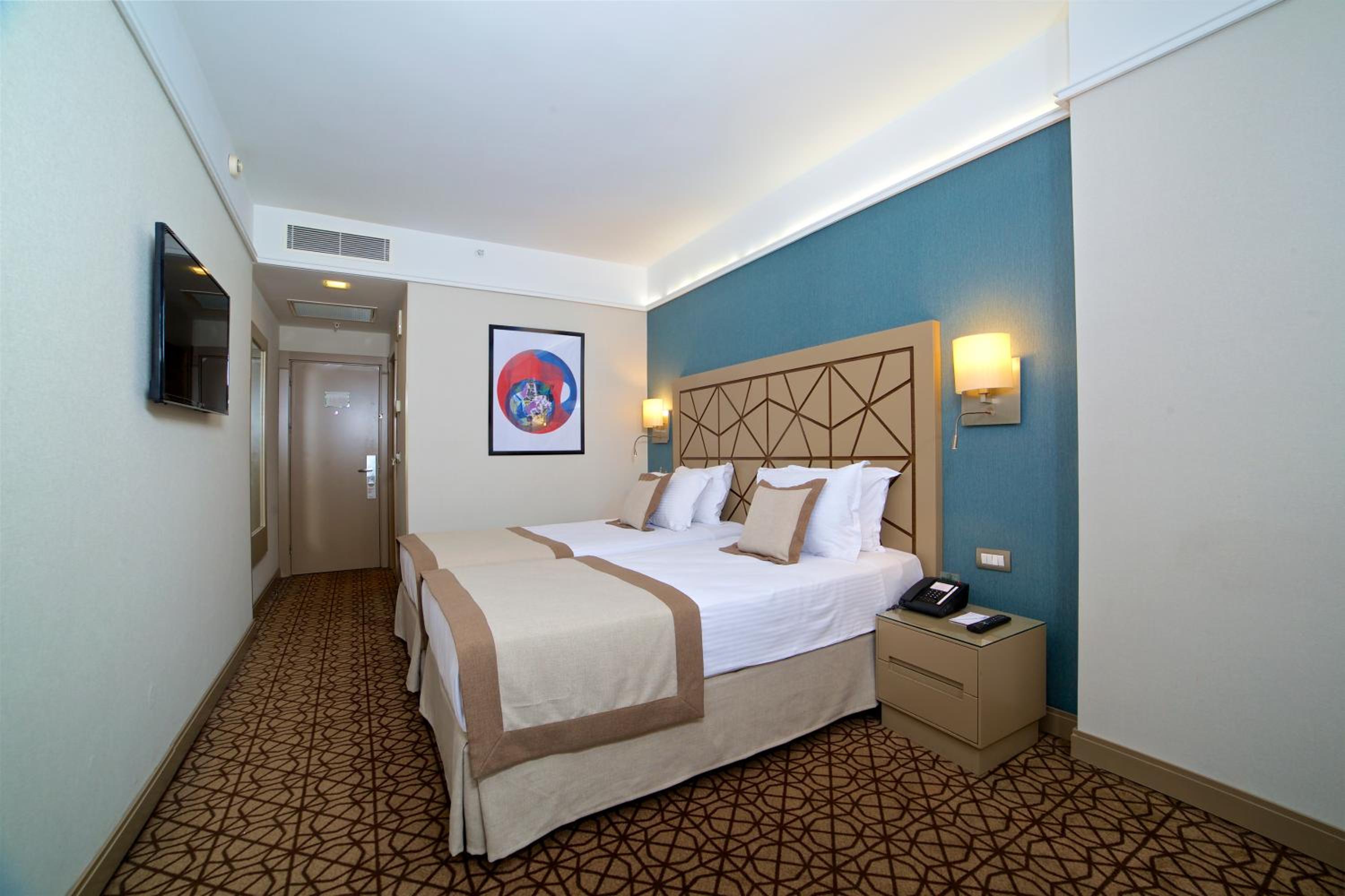 Standard Twin Room photo 1