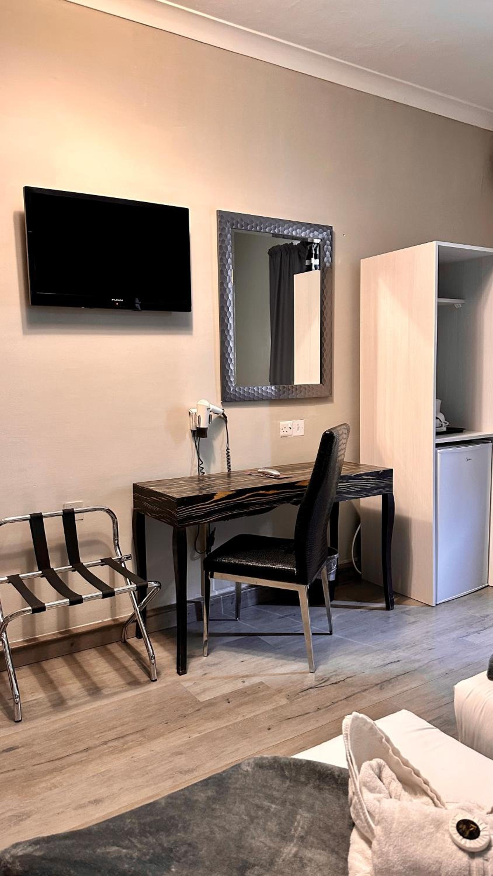 Standard Quadruple Room - Photo 20