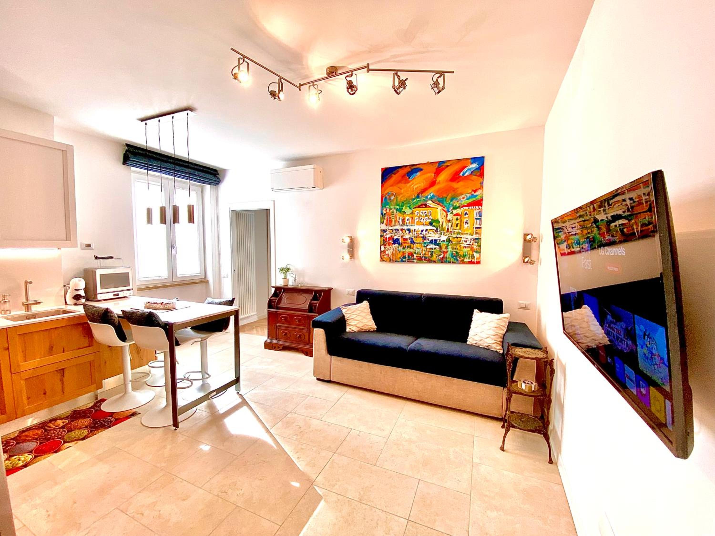One-Bedroom Apartment