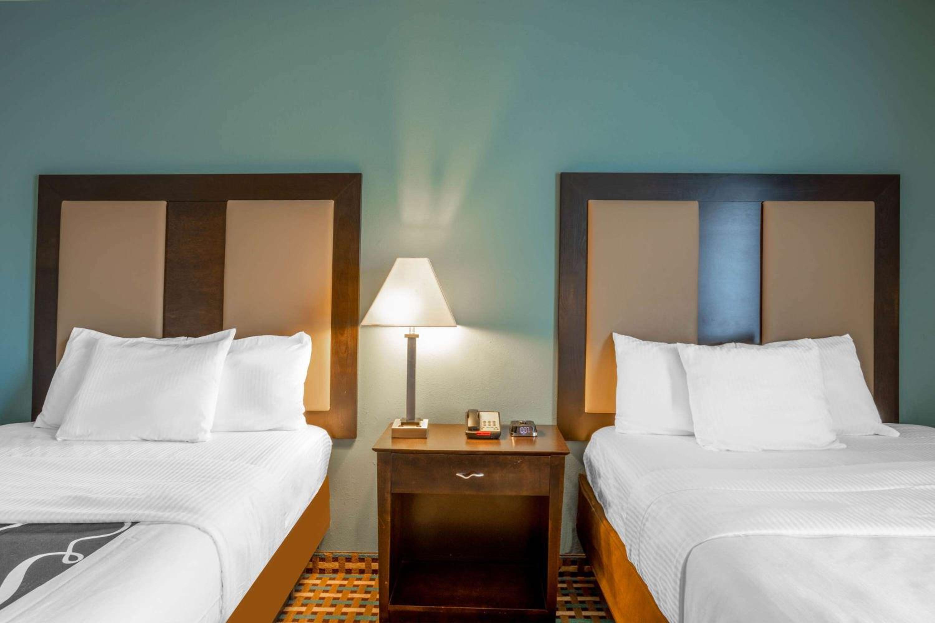 Queen Room with Two Queen Beds - Mobility/Hearing Accessible - Photo 4