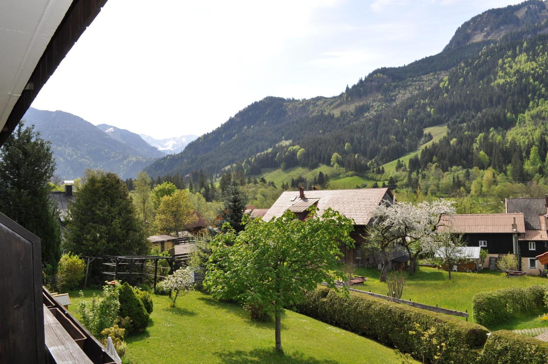 Single Room with Balcony photo 2