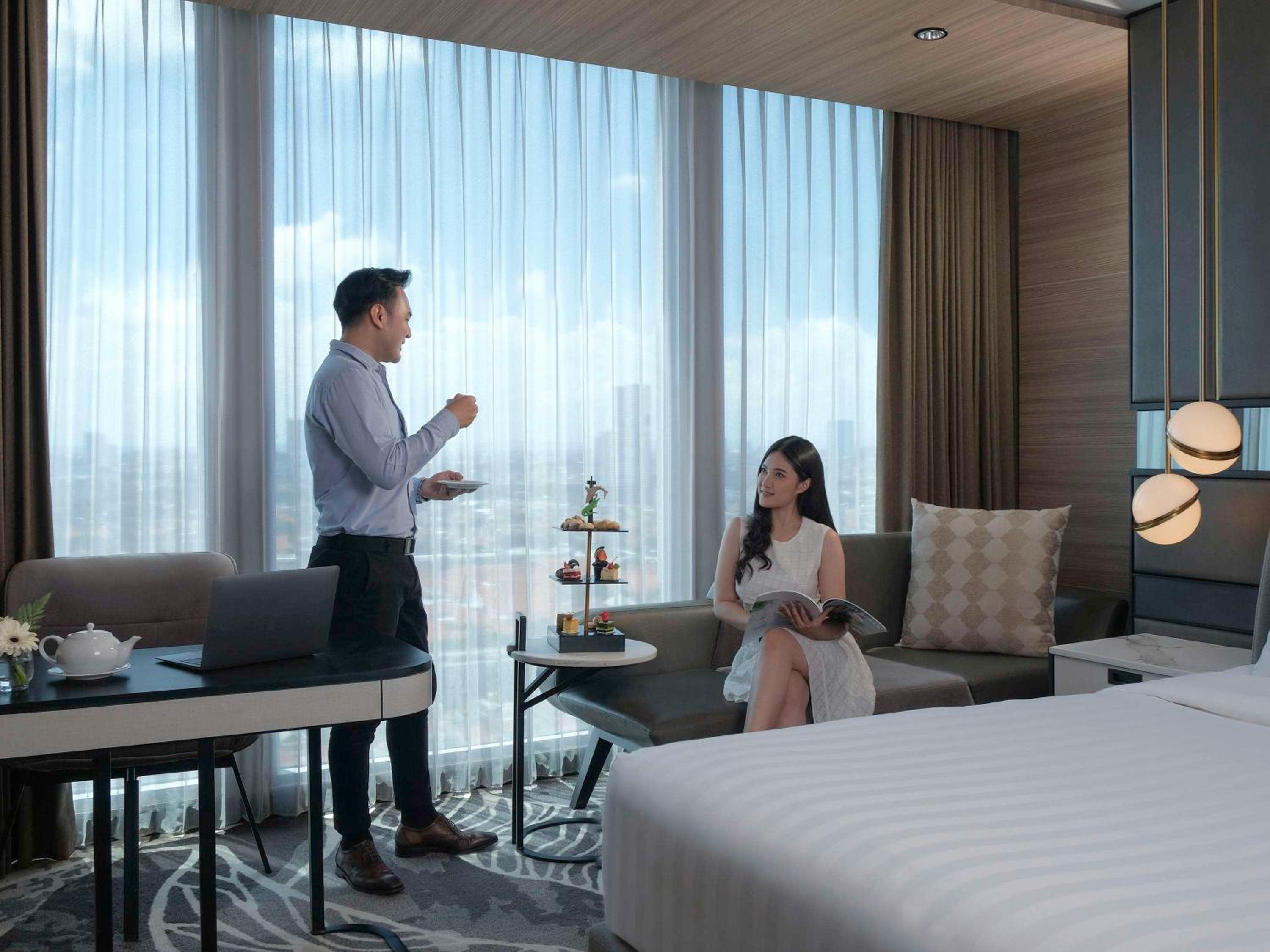 Deluxe Double Room with City View - Photo 2