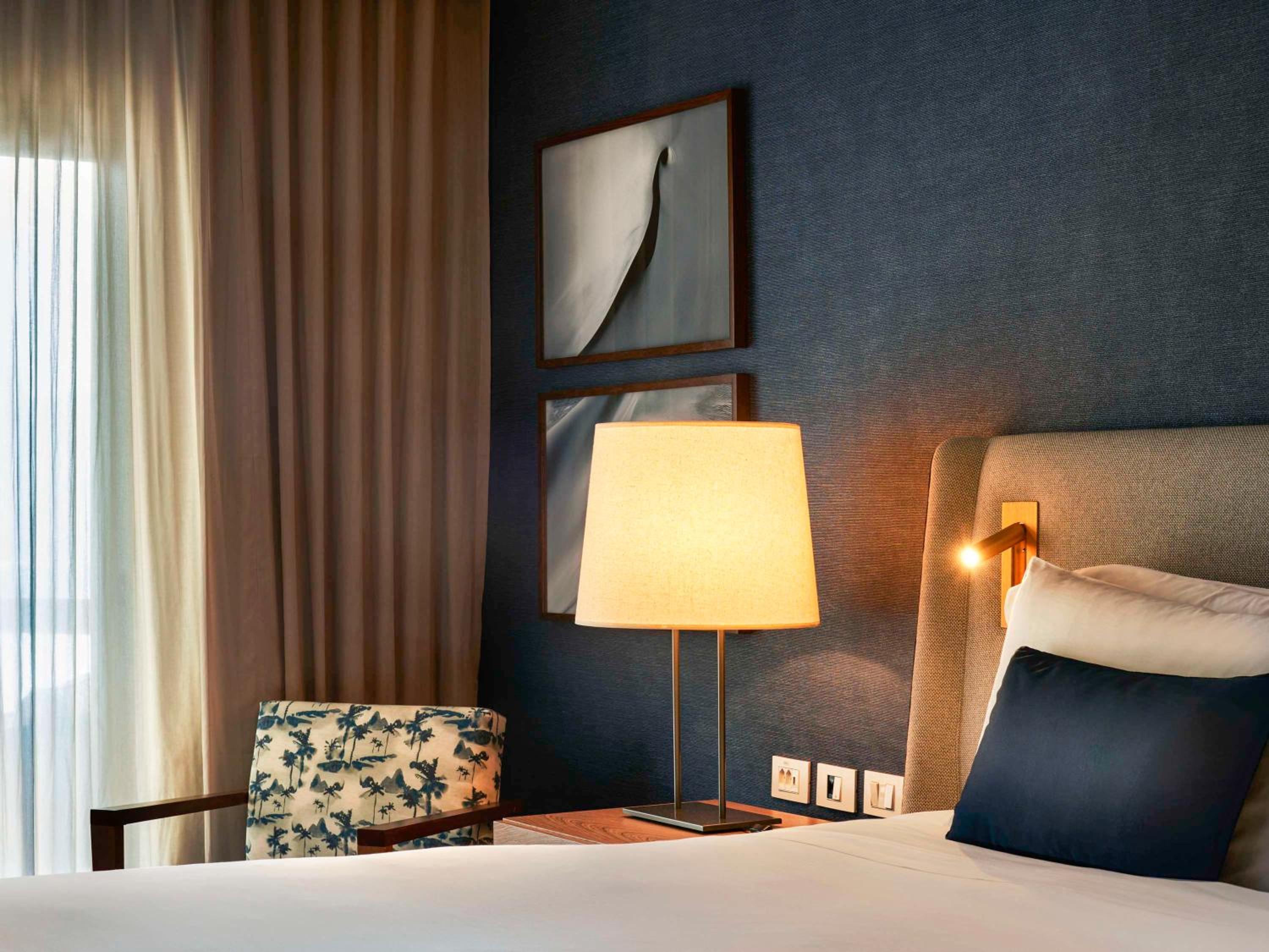 Fairmont King Room with City View