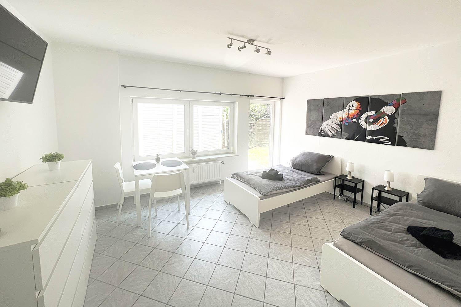 Three-Bedroom Apartment photo 2