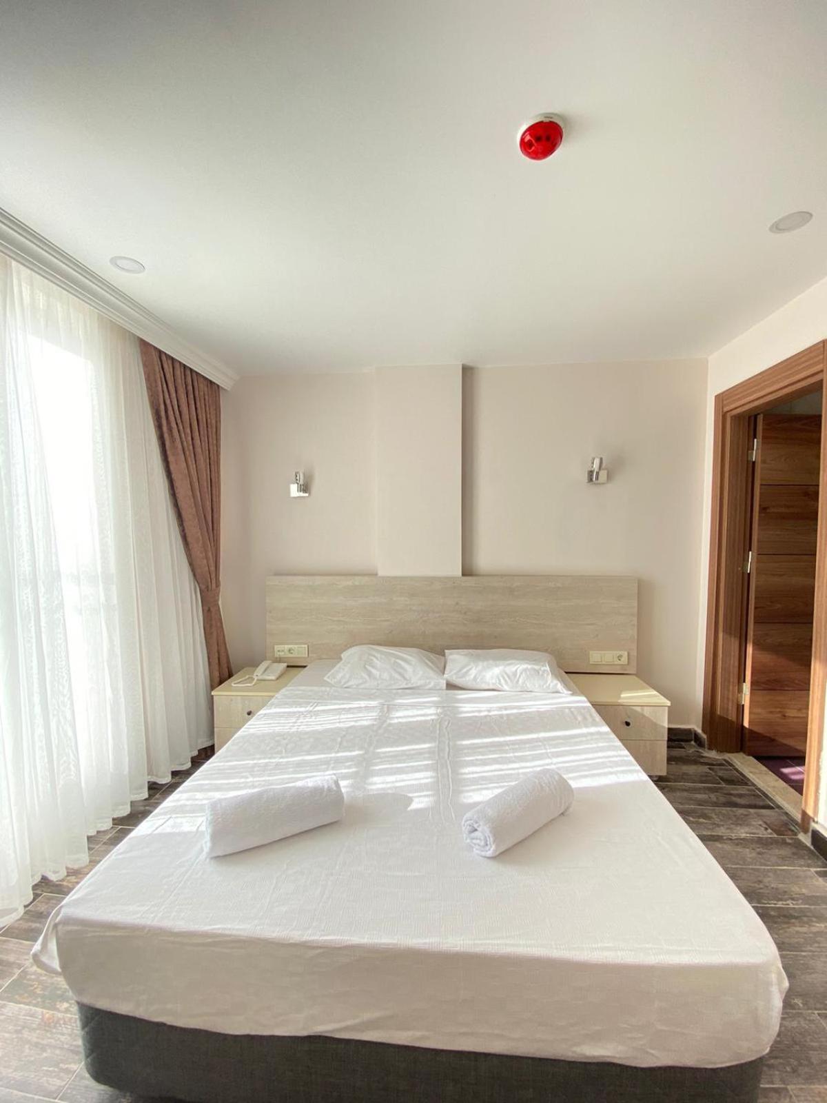 Economy Double Room - Photo 9