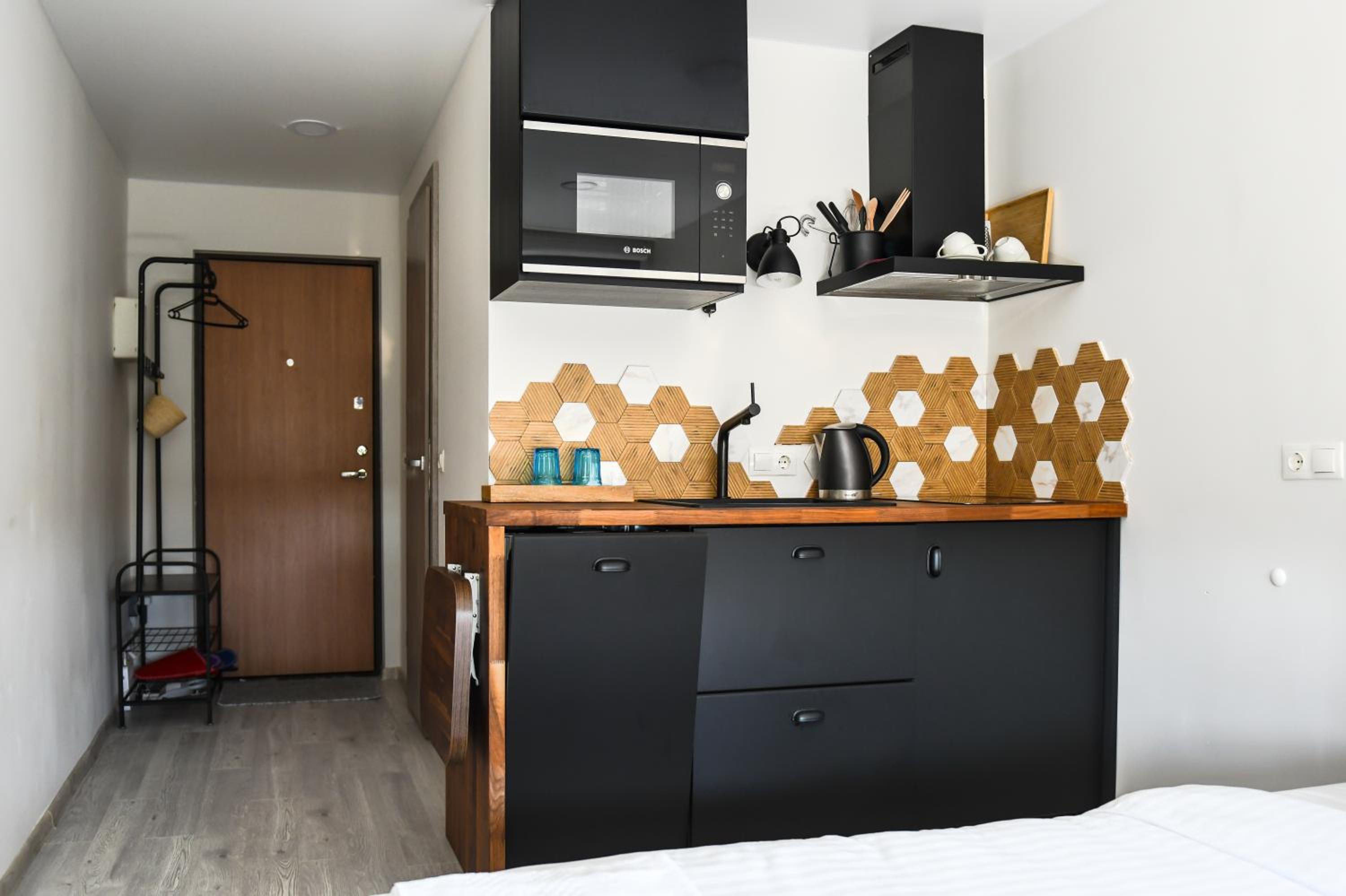 One-Bedroom Apartment - Photo 1