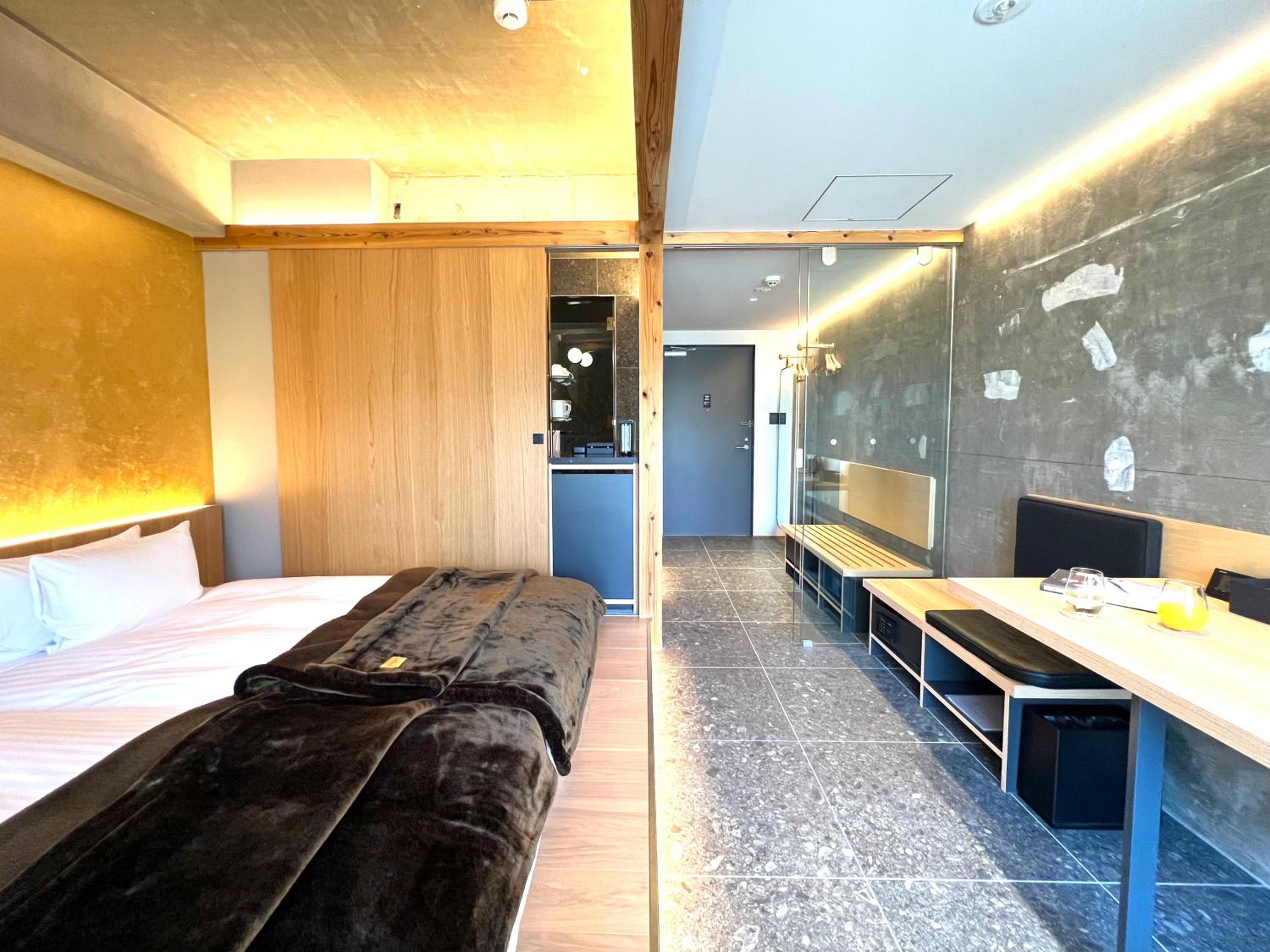 Twin Room - Photo 8