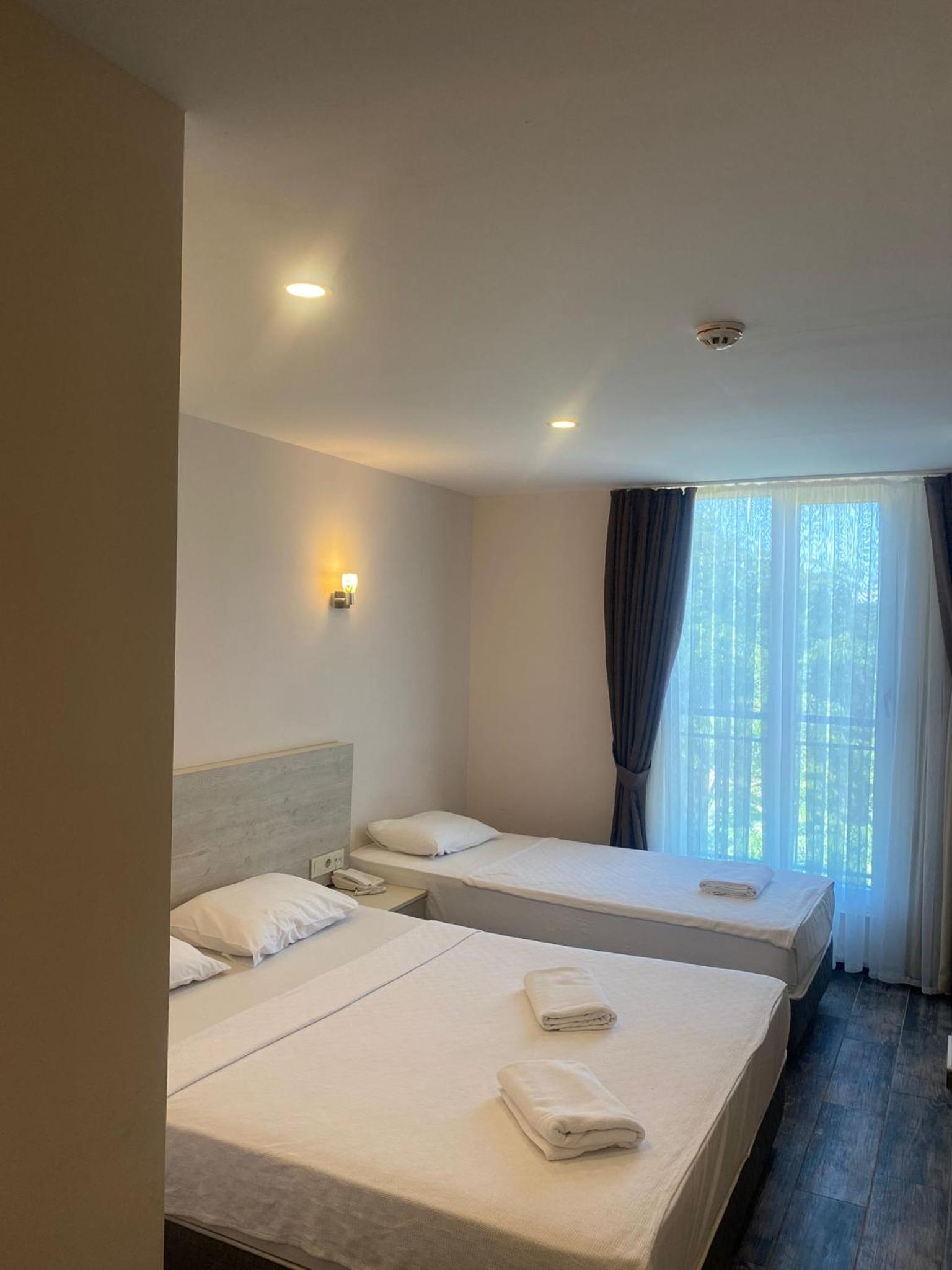 Triple Room with View - Photo 1