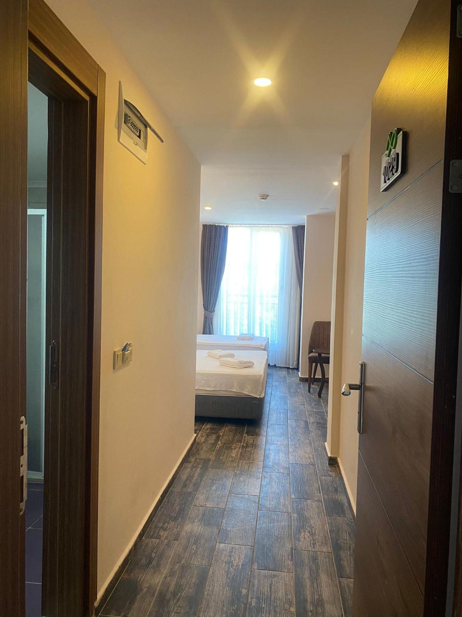 Triple Room with View - Photo 4