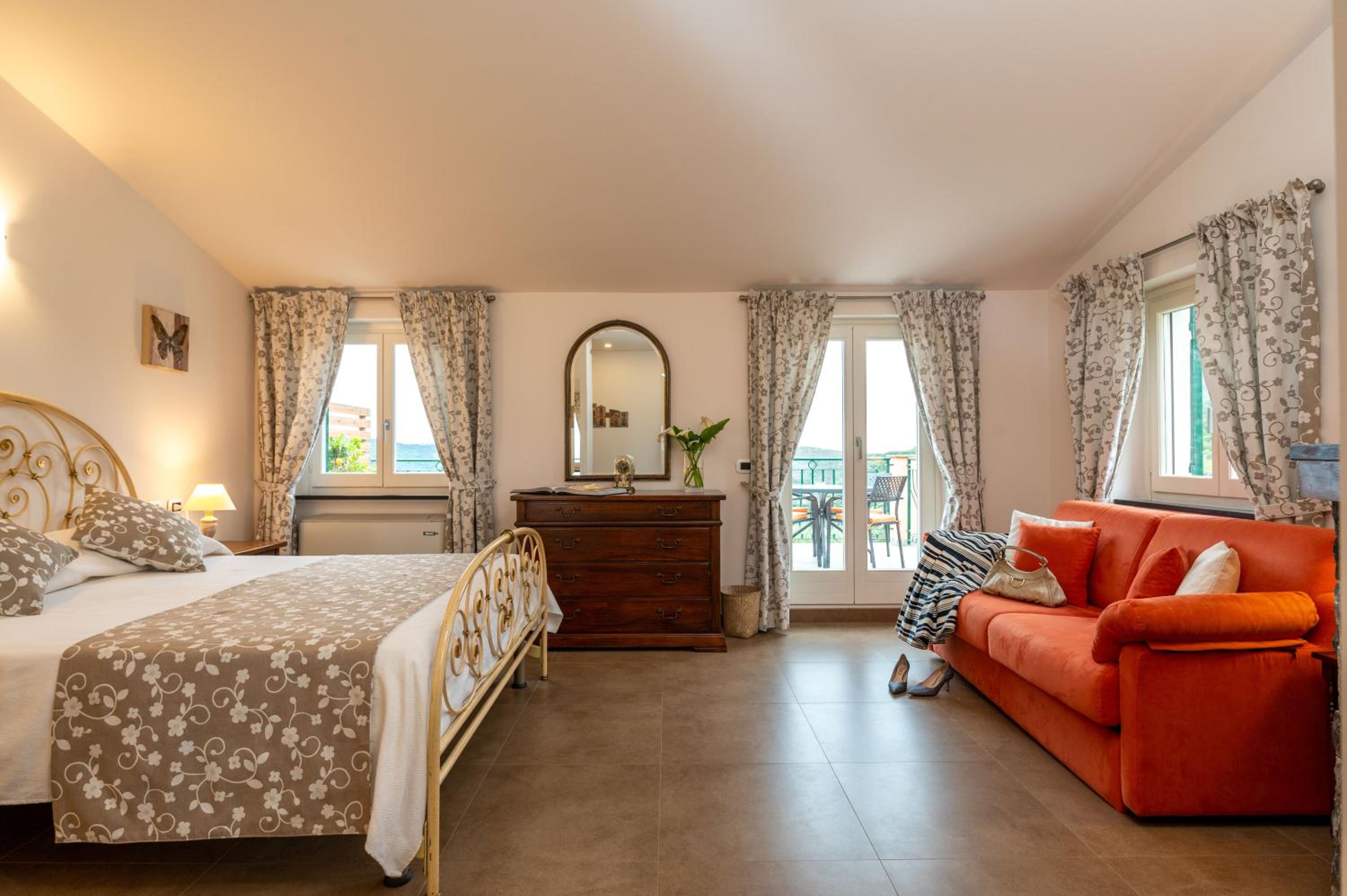 Double Room with Balcony and Sea View