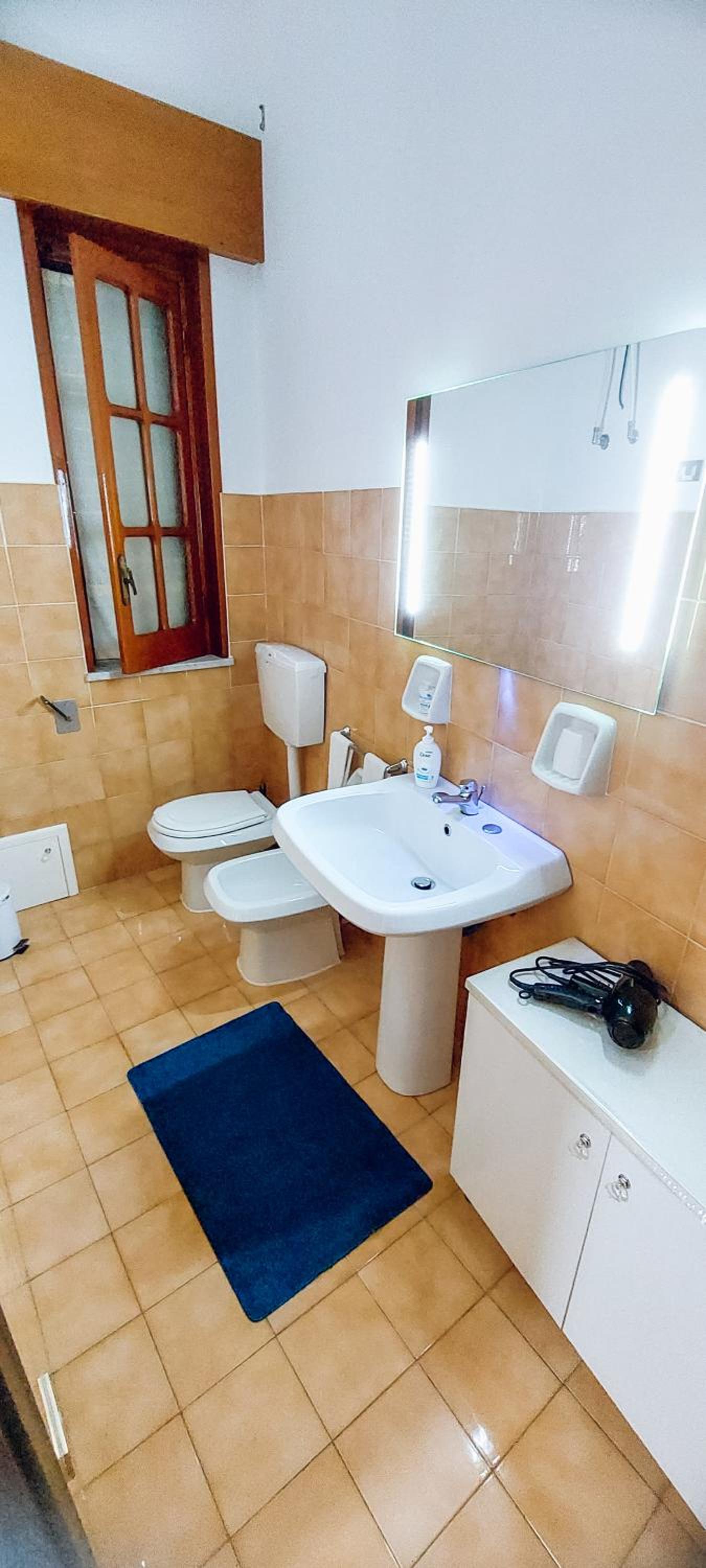 Double Room with Private Bathroom - Photo 5