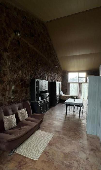 Small Double Room - Photo 1