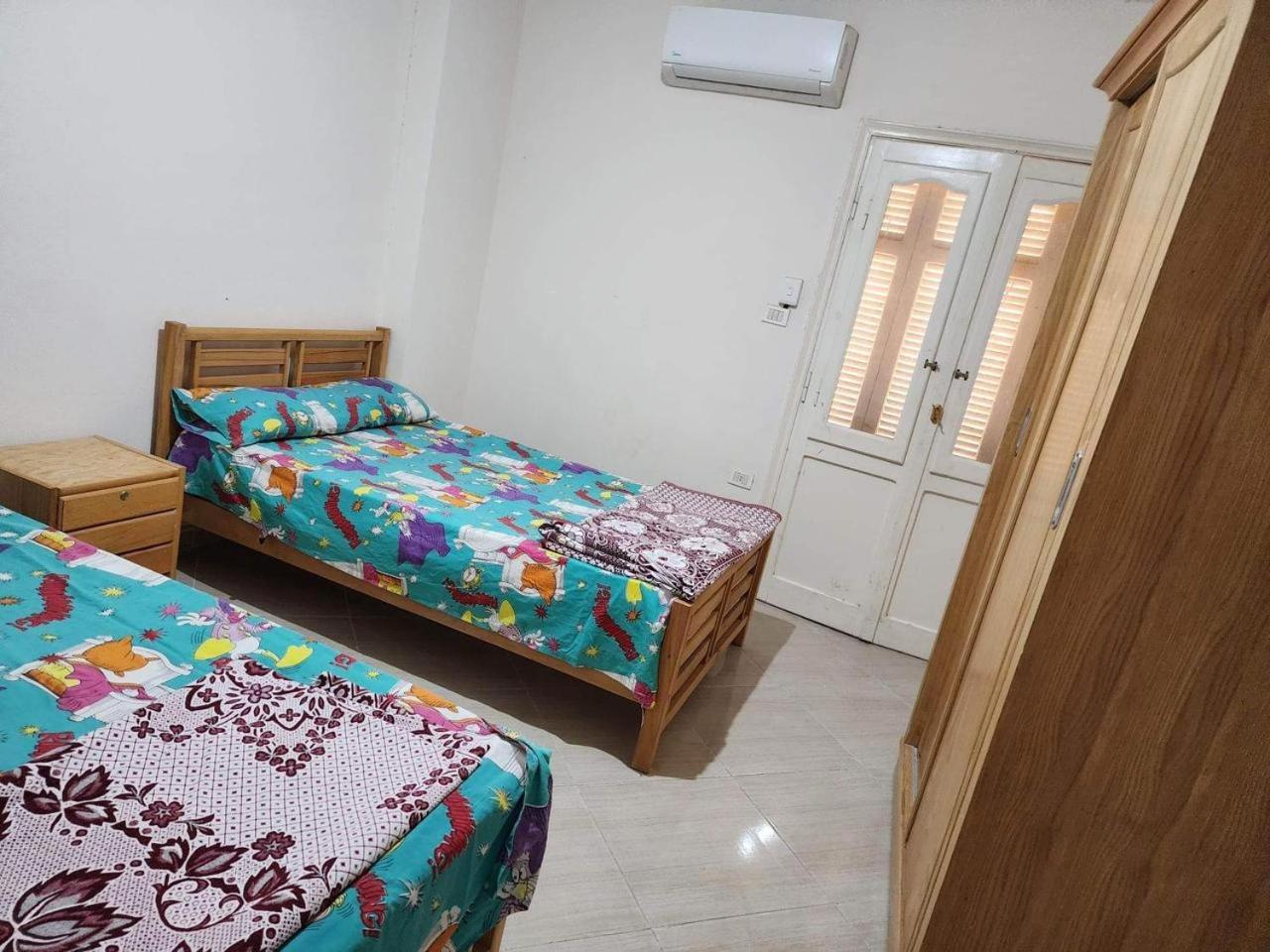 Two-Bedroom Apartment - Photo 2