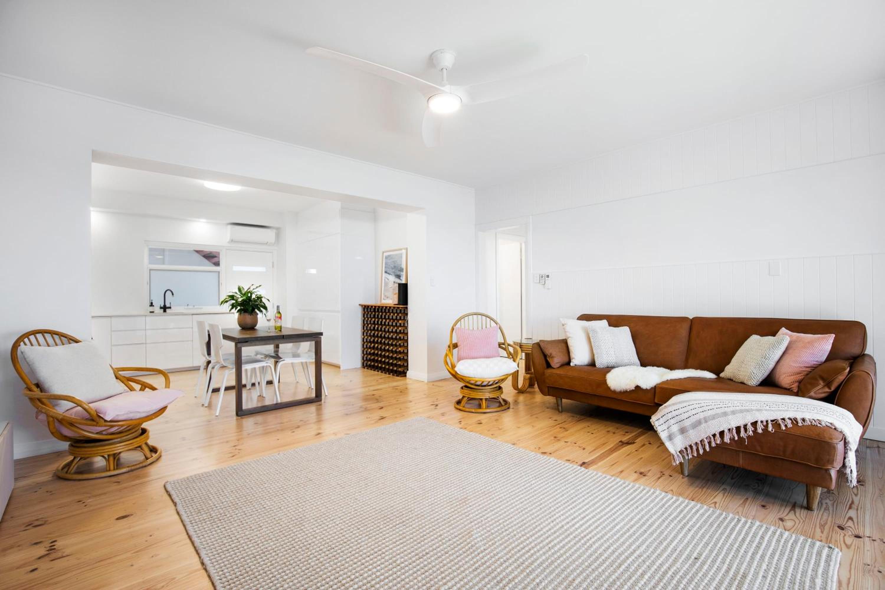 Apartment photo 2