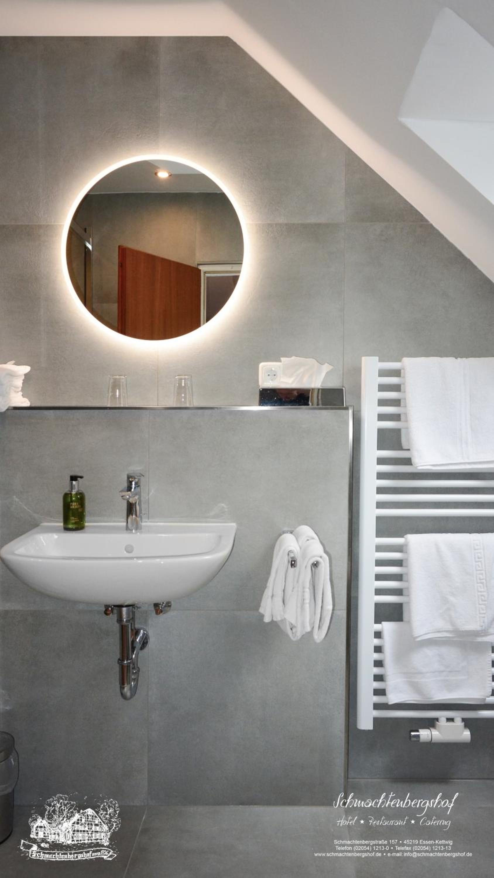 Double Room - Photo 9