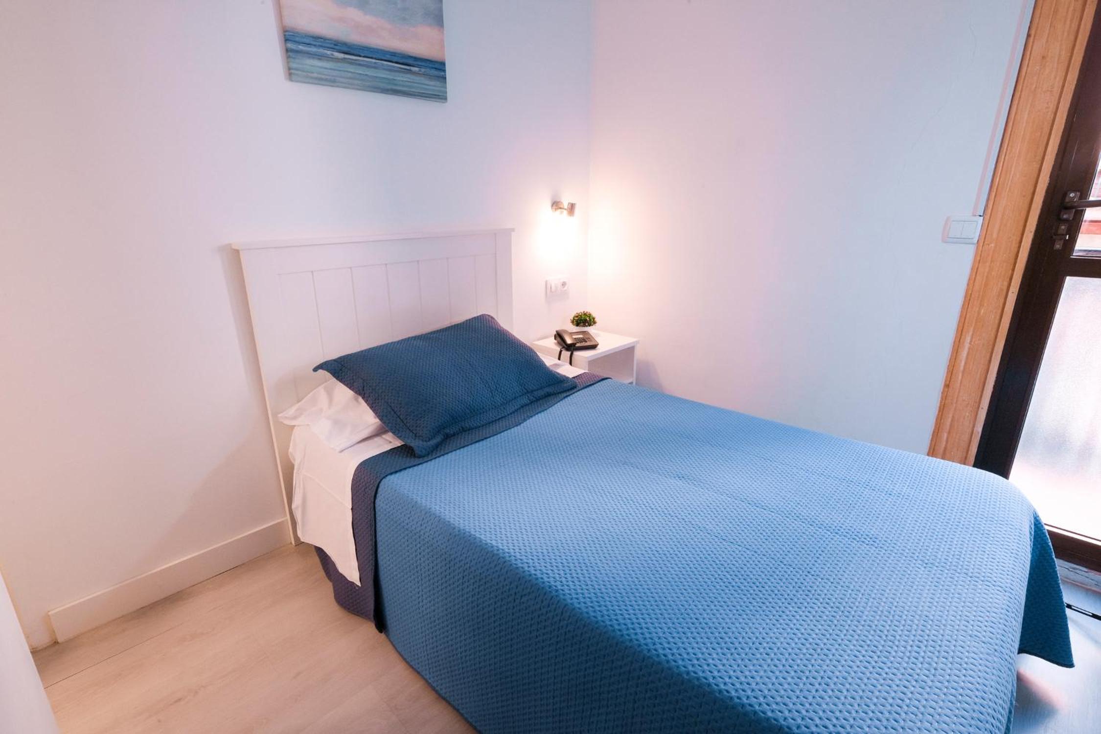 Standard Single Room photo 3