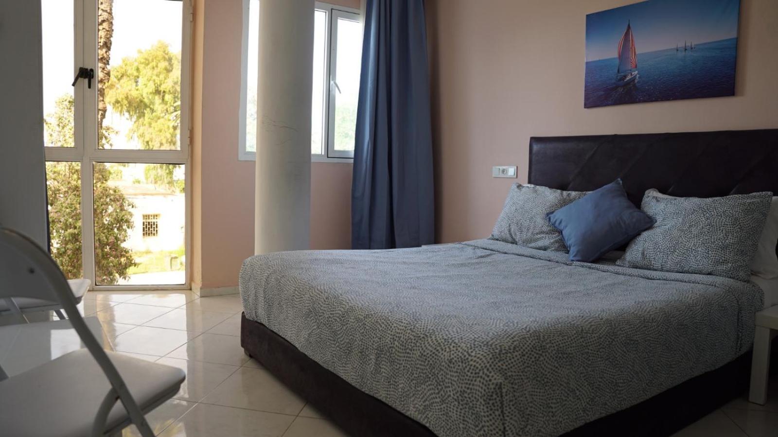 Small Single Room photo 1