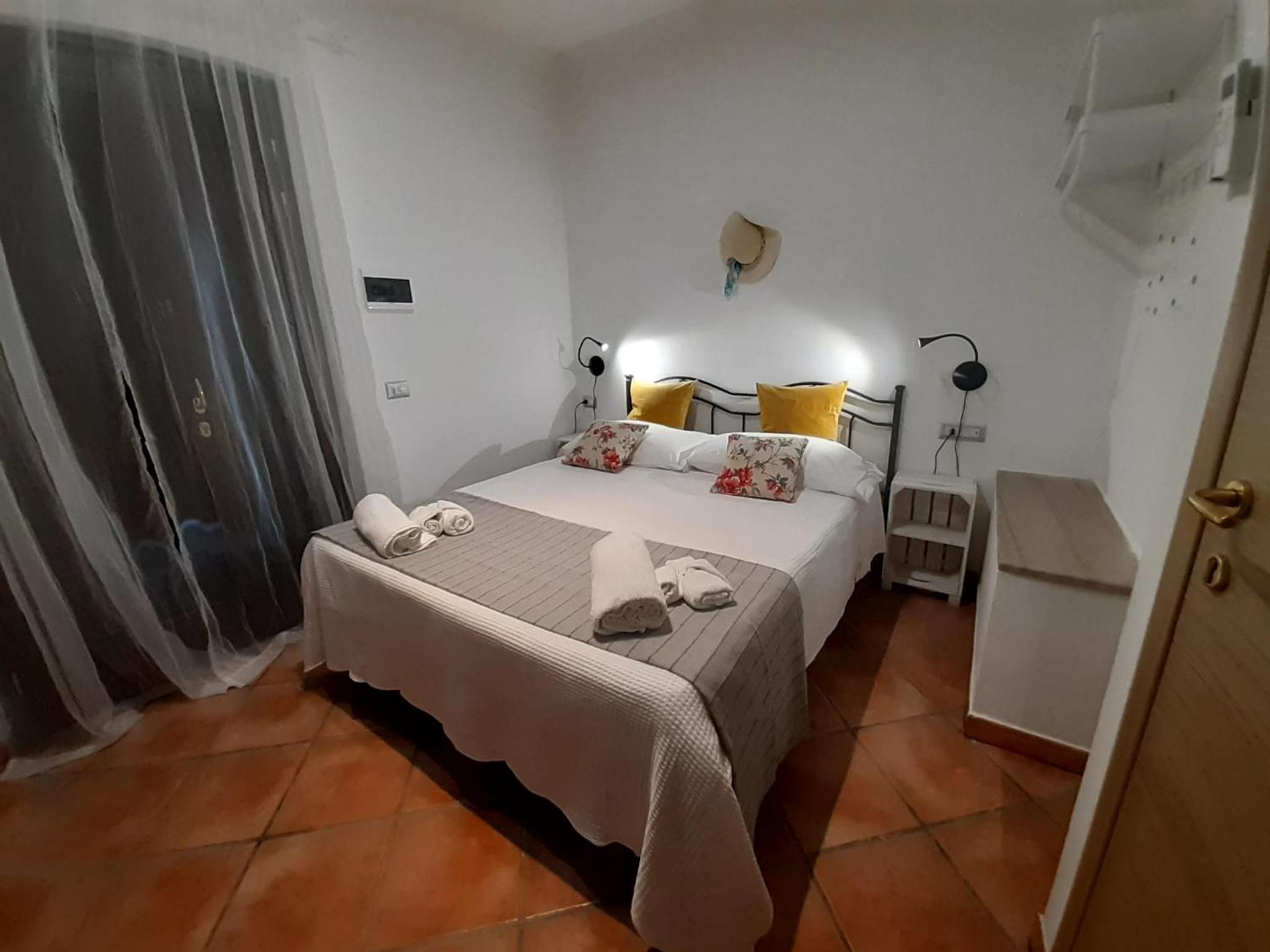 Double Room - Photo 13