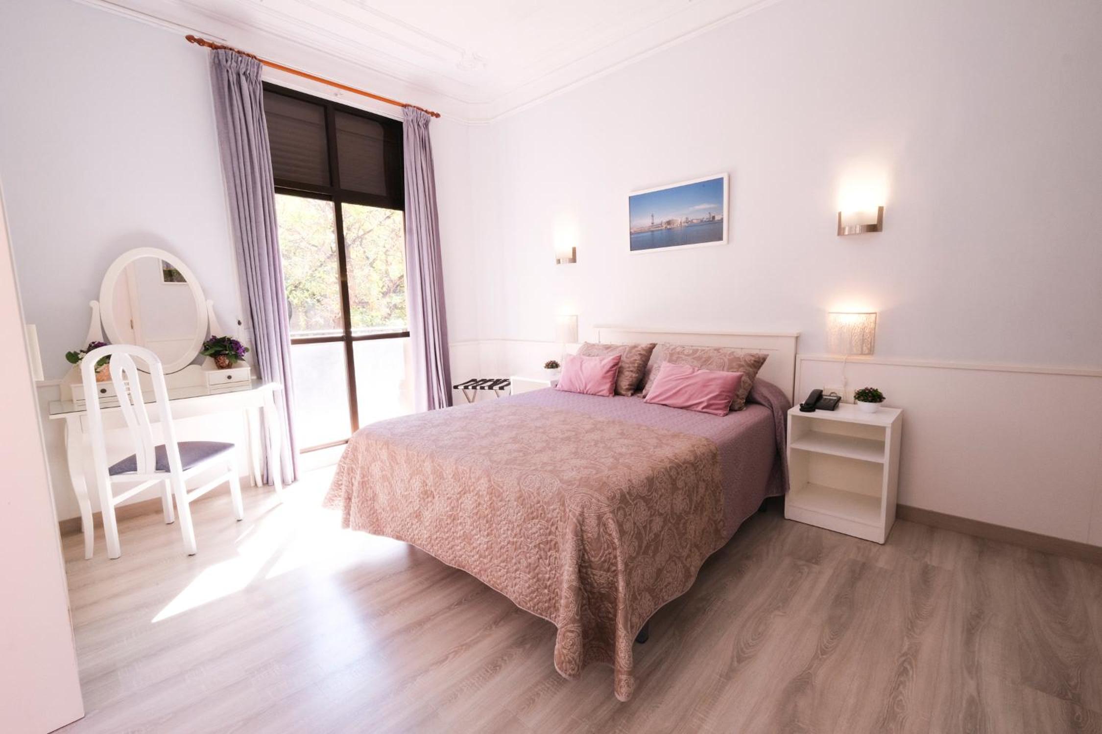 Superior Double Room with Balcony photo 2
