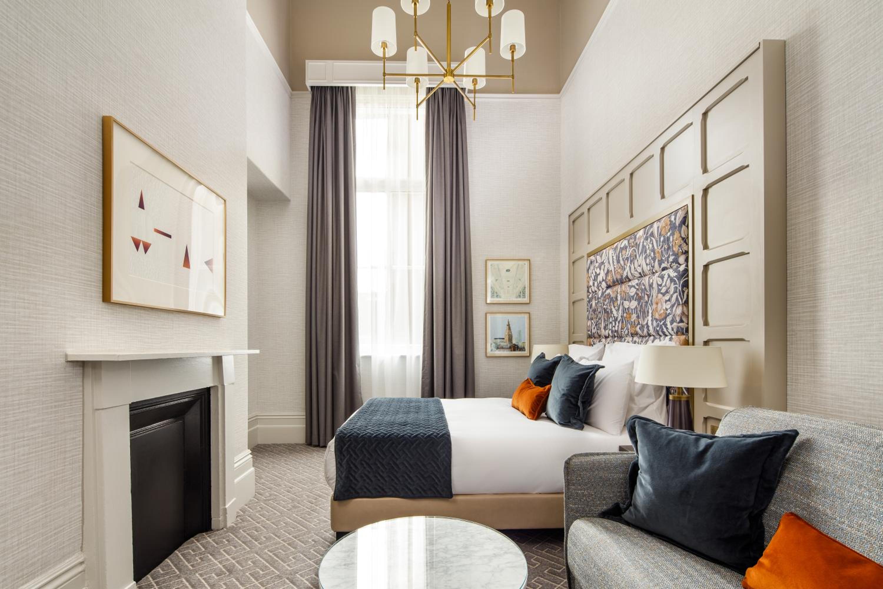 Executive Suite with One Double Bed - Photo 1