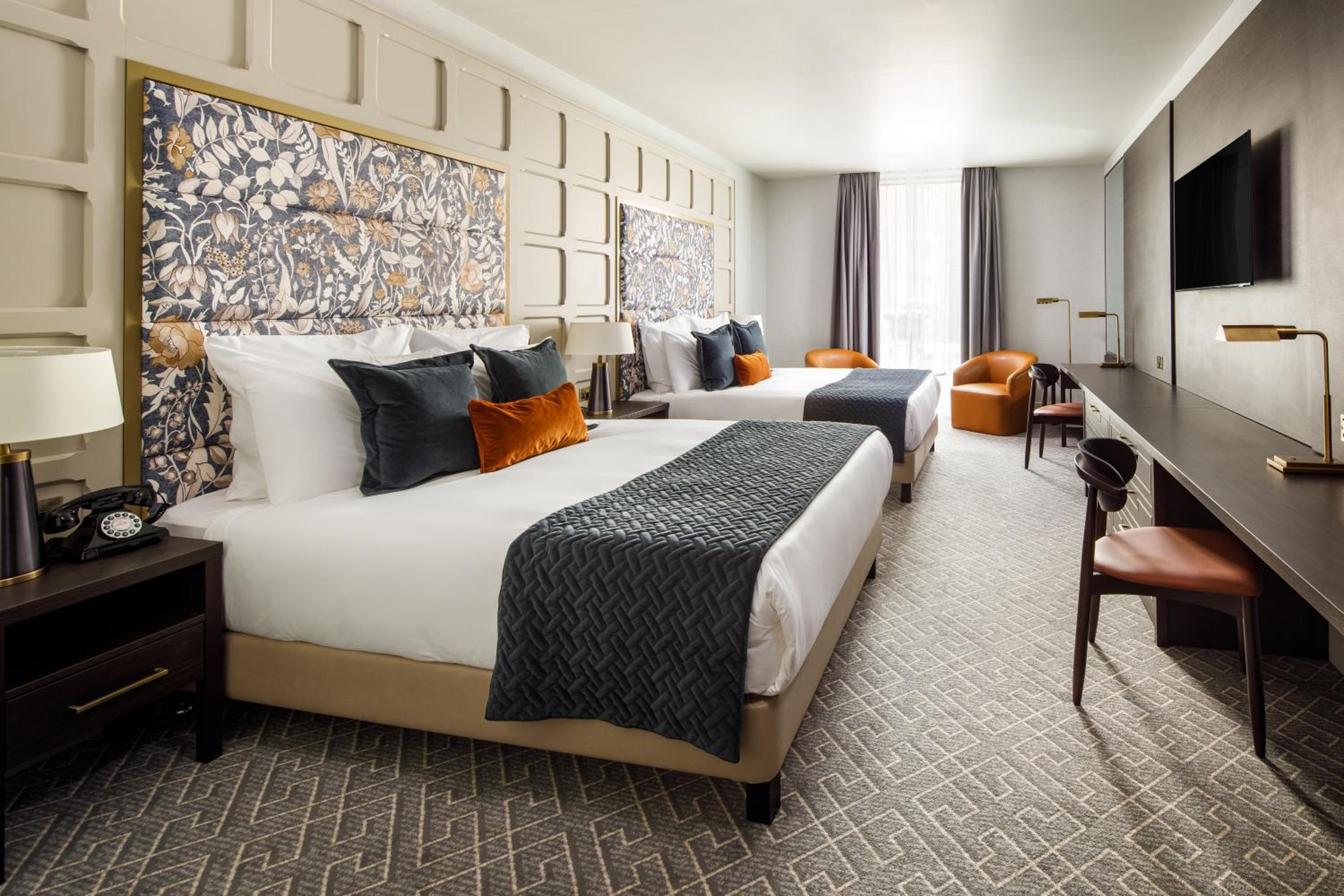 Superior Room with Two Double Beds - Photo 1