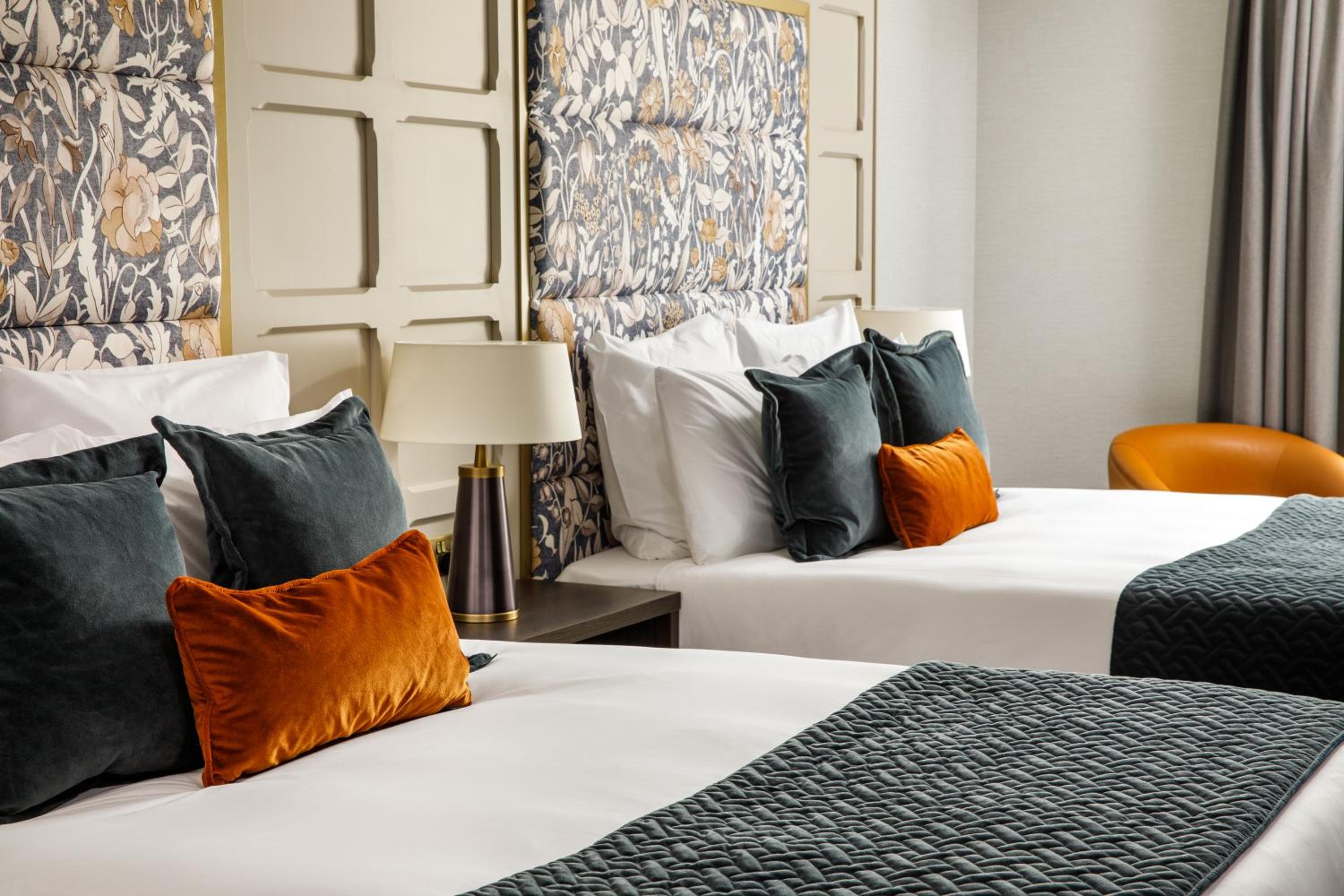 Superior Room with Two Double Beds - Photo 2