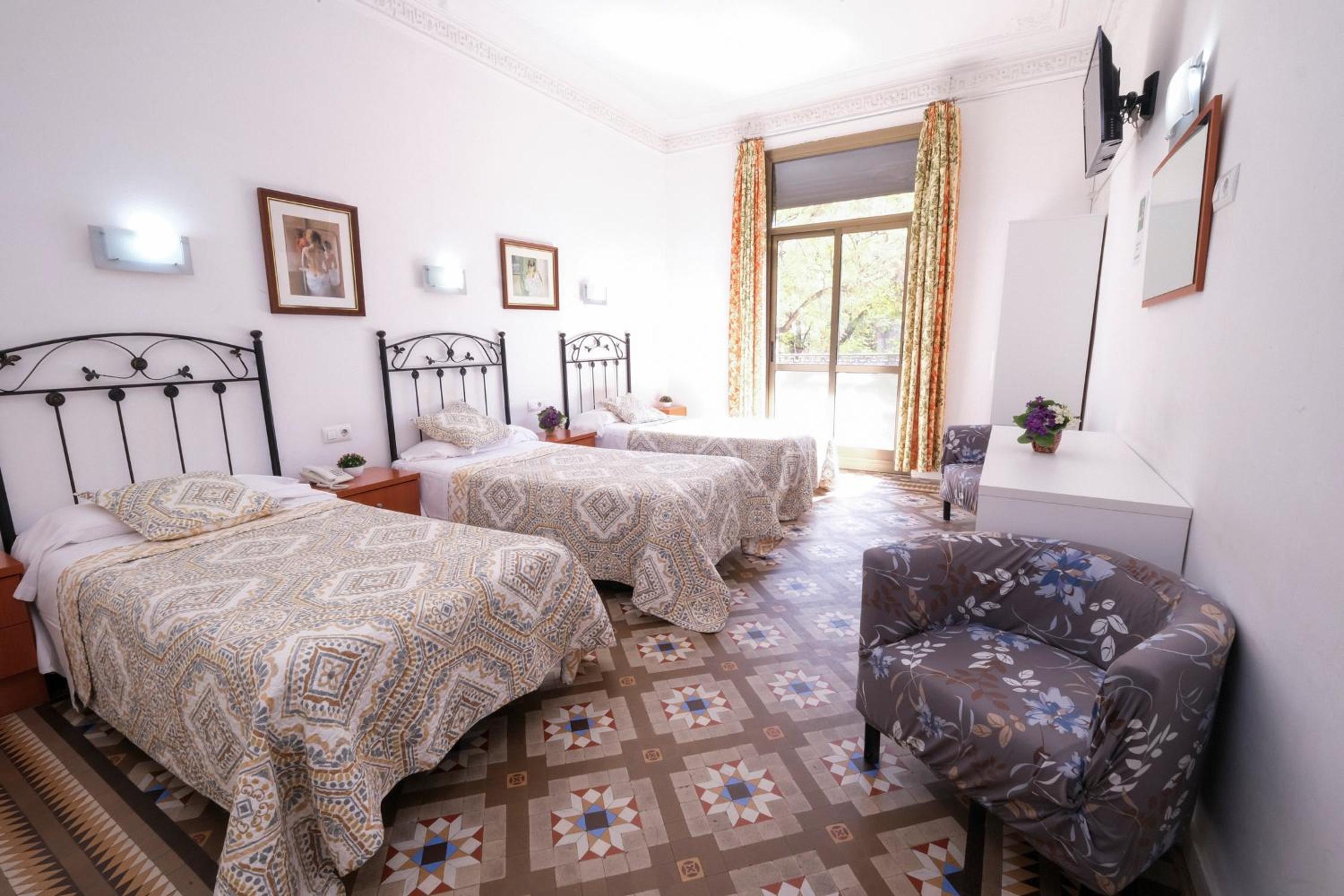 Habitación Superior Triple con Balcón