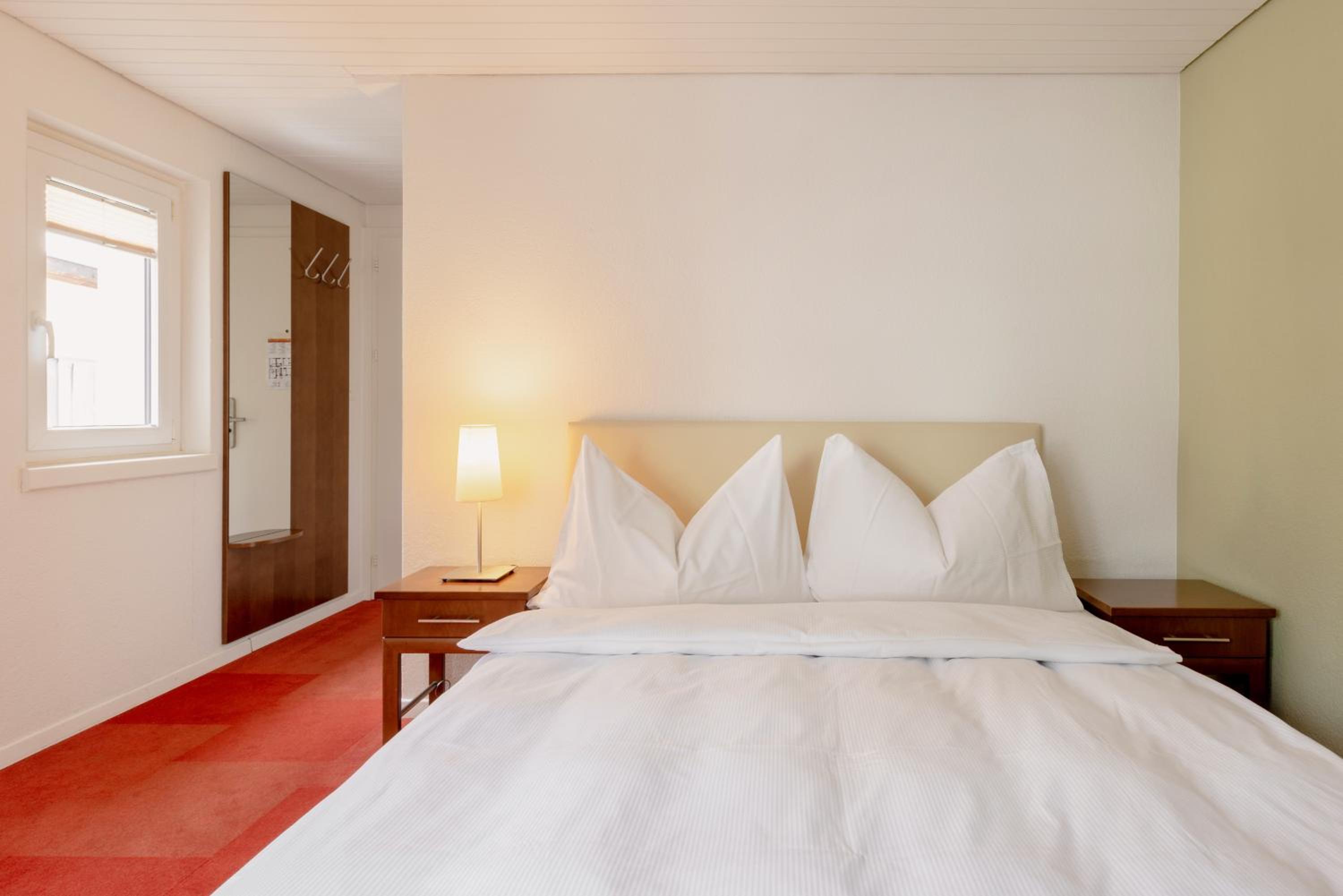 Economy Double Room photo 2