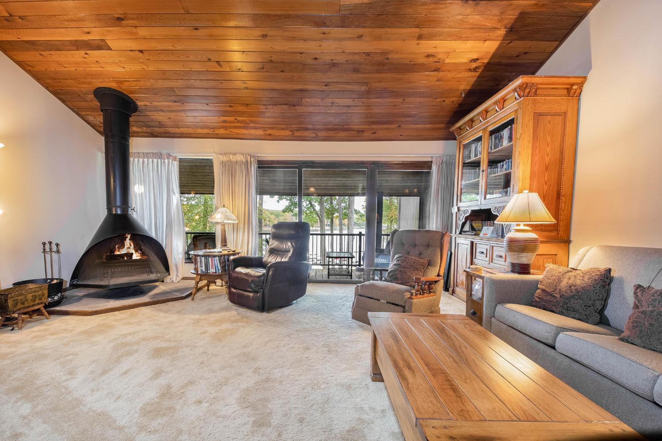 Three-Bedroom House photo 1