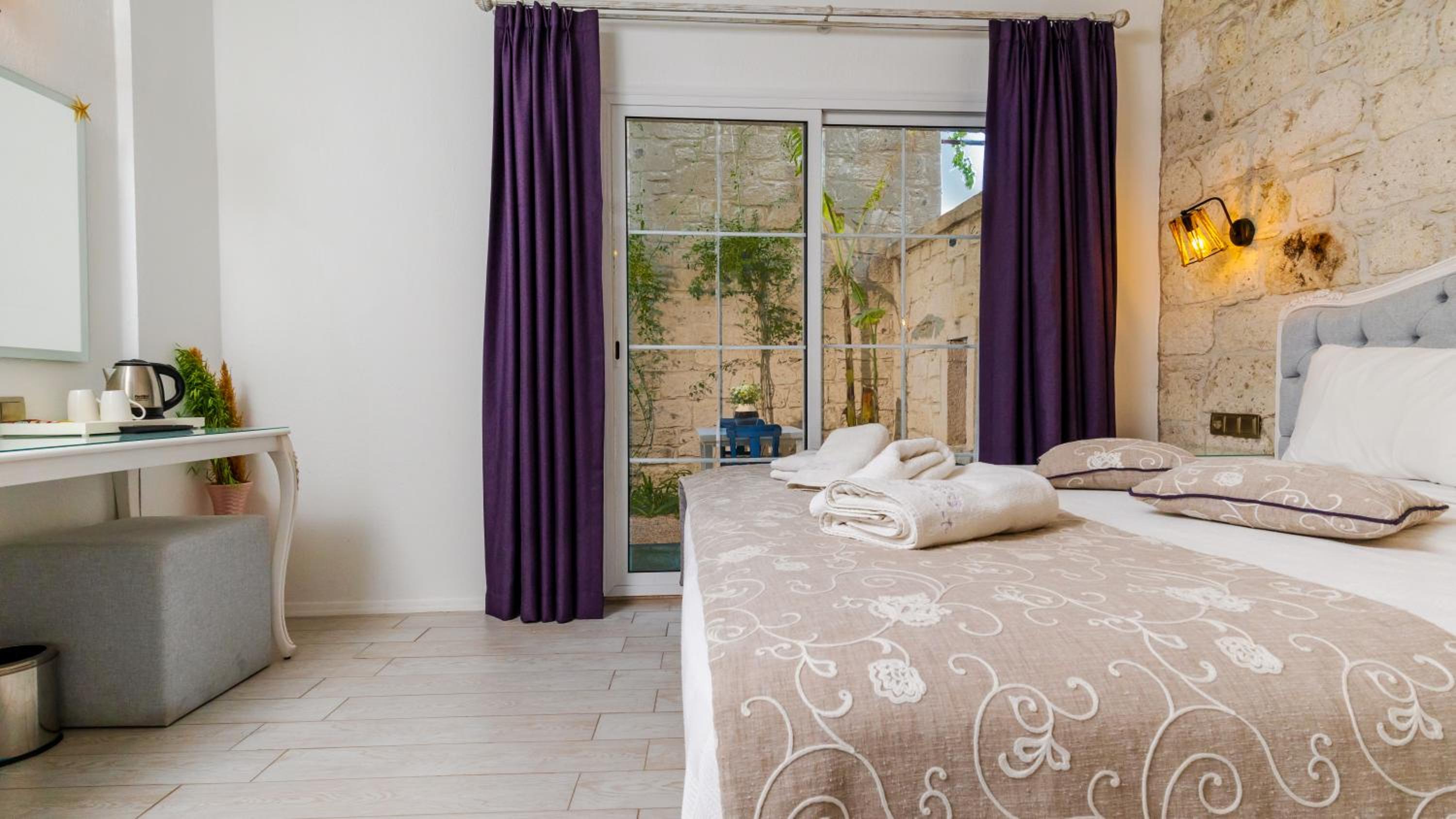 Deluxe Double Room - Photo 6