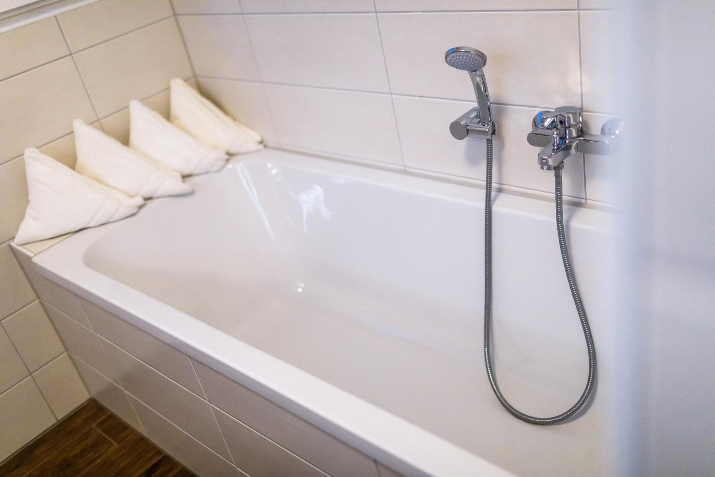 2-Bedroom Apartment "Ankerplatz"