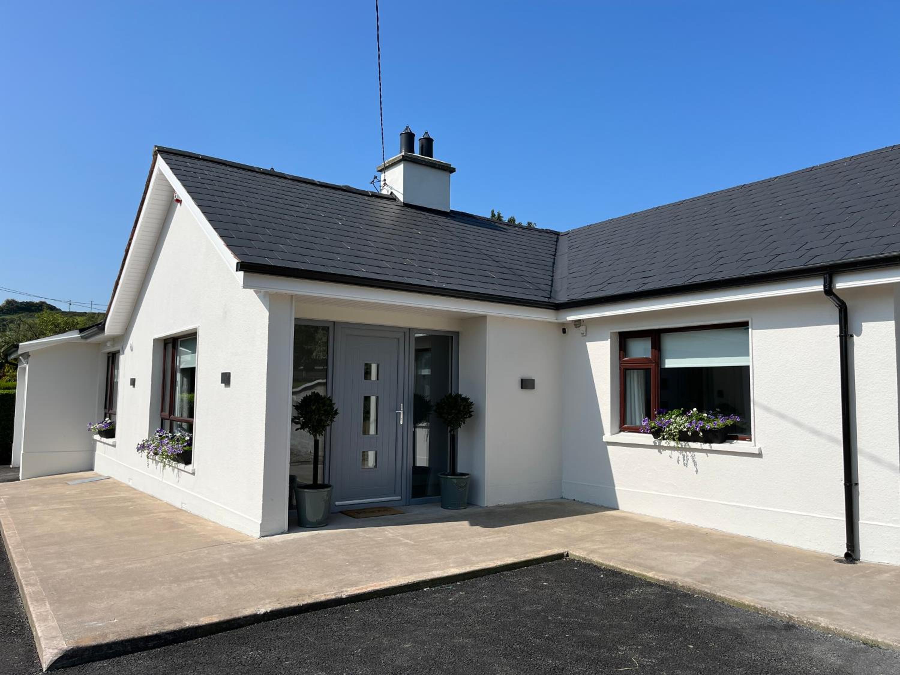 Four-Bedroom House photo 2
