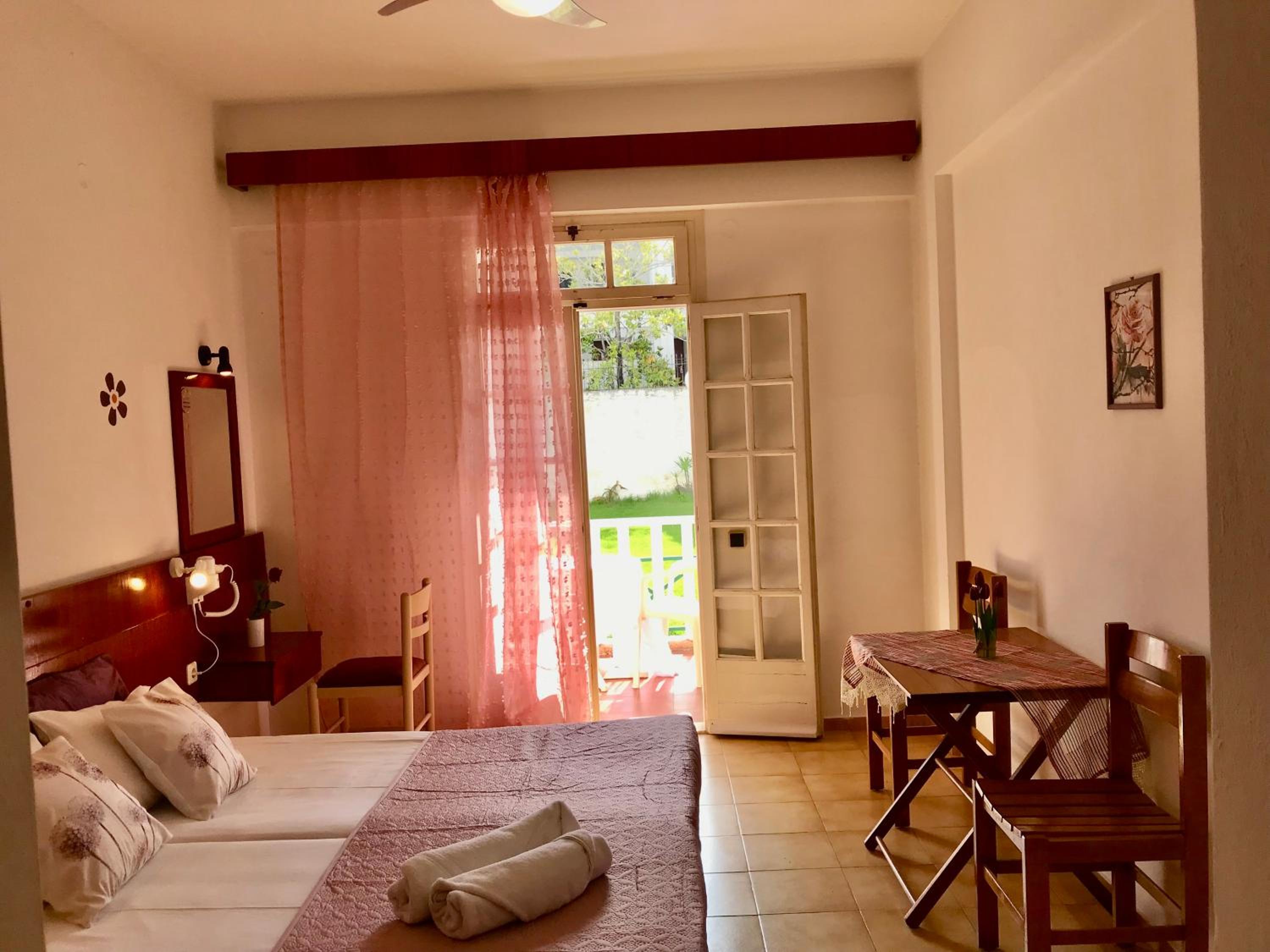 Standard Double Or Twin Room photo 3